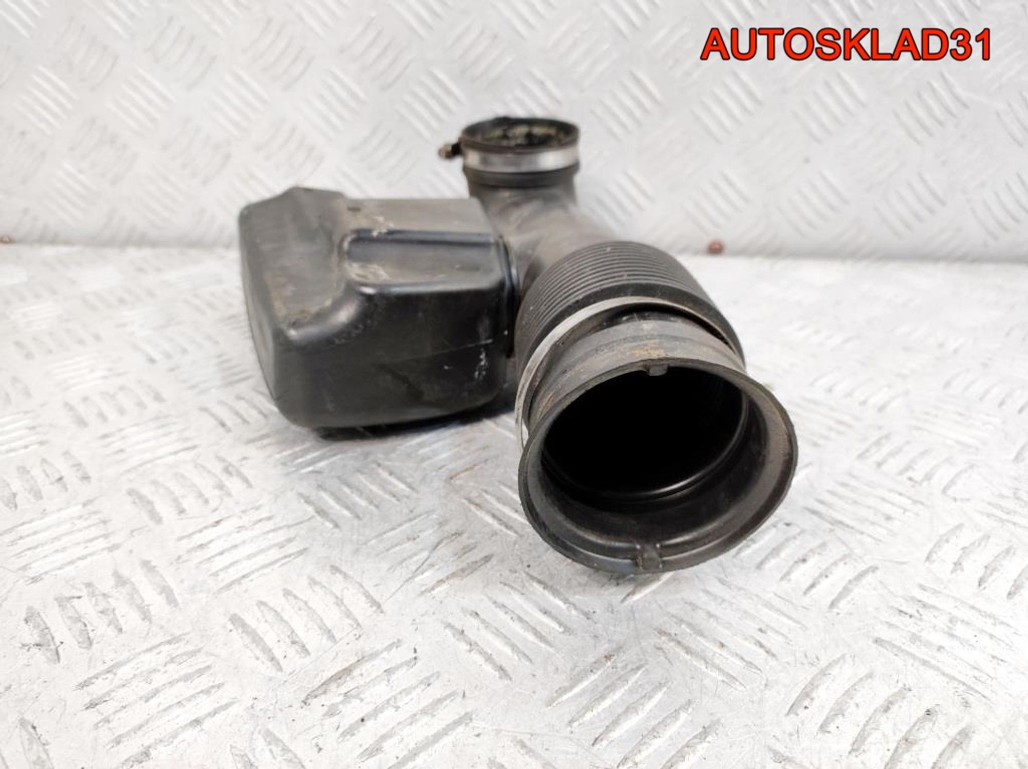 Резонатор воздушного фильтра Opel Astra G 1,6 Z16XEP 24437914, 600 рублей, Дубовое