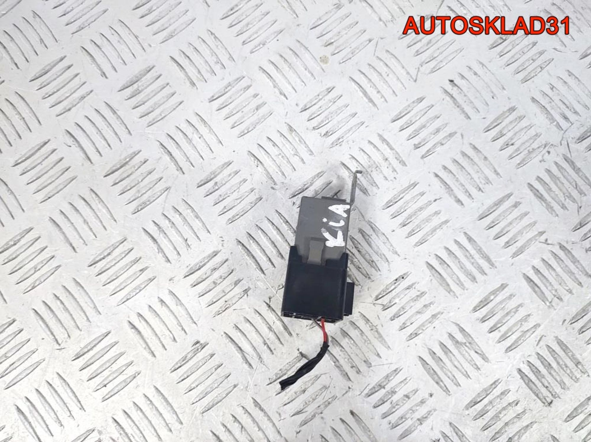 Реле обогрева сидений Kia Ceed 937101H000, 500 рублей, Дубовое