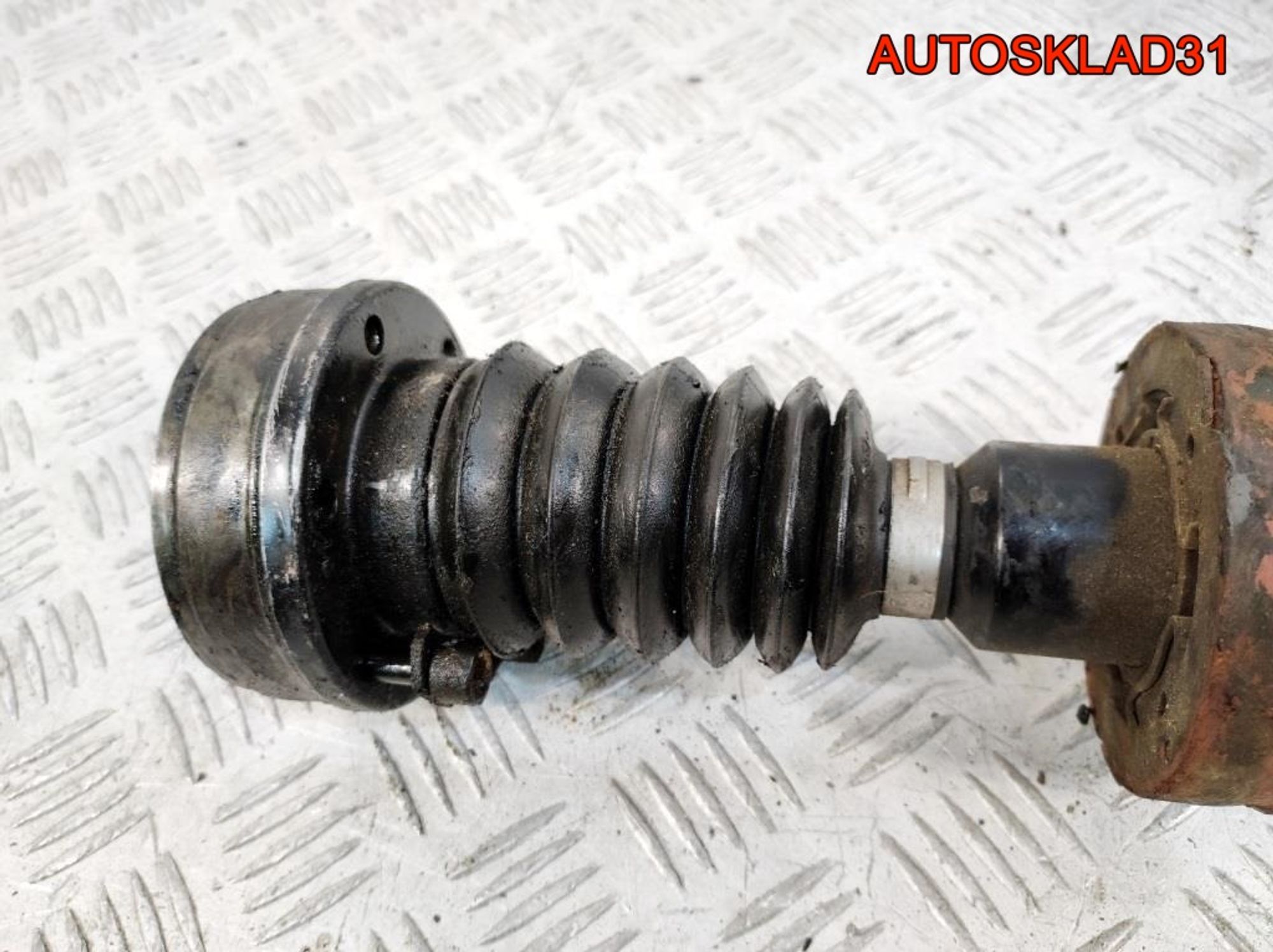 Полуось передняя правая VW Golf 3 1,4 Бензин, 2700 рублей, Дубовое