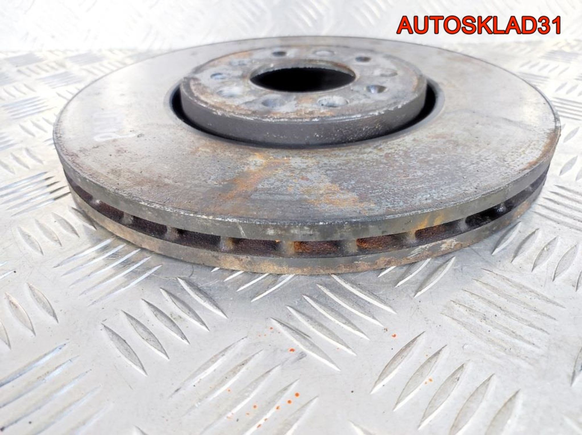 Диск тормозной передний Volkswagen Polo 6R0615301A, 1300 рублей, Дубовое