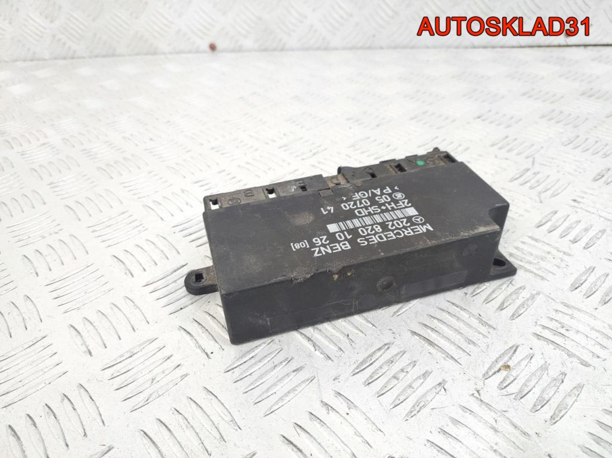 Блок управления стеклоподъемниками Mercedes W202, 2100 рублей, Дубовое