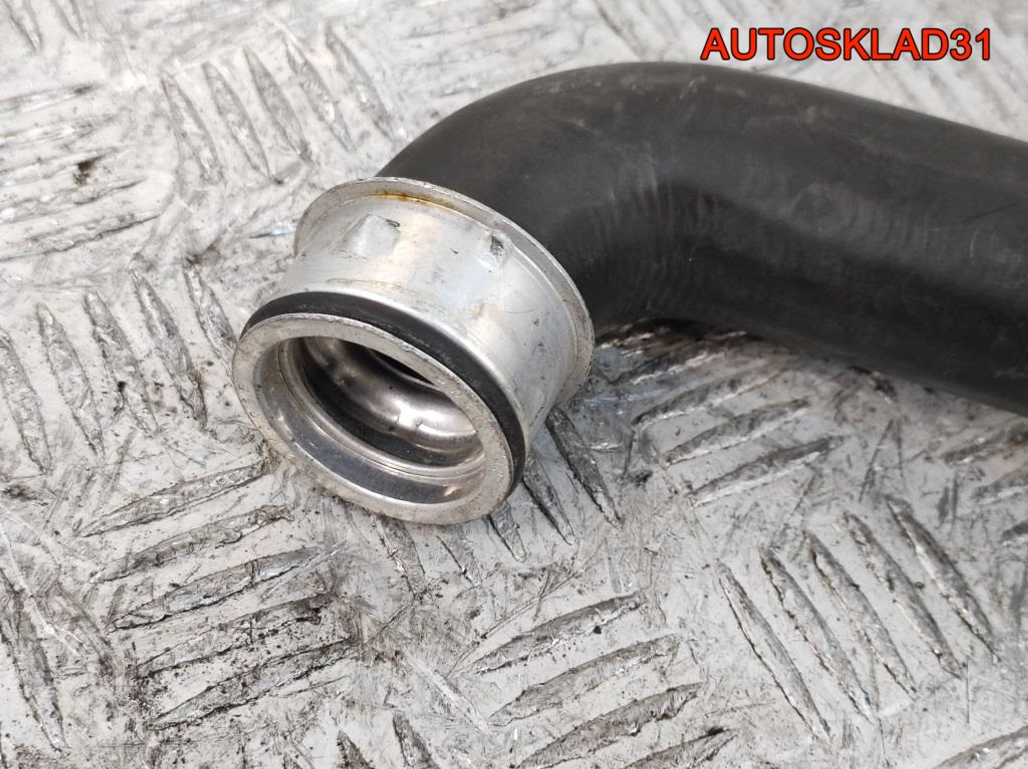 Патрубок радиатора Mercedes W203 2,0 Бензин A2035010882, 1000 рублей, Дубовое