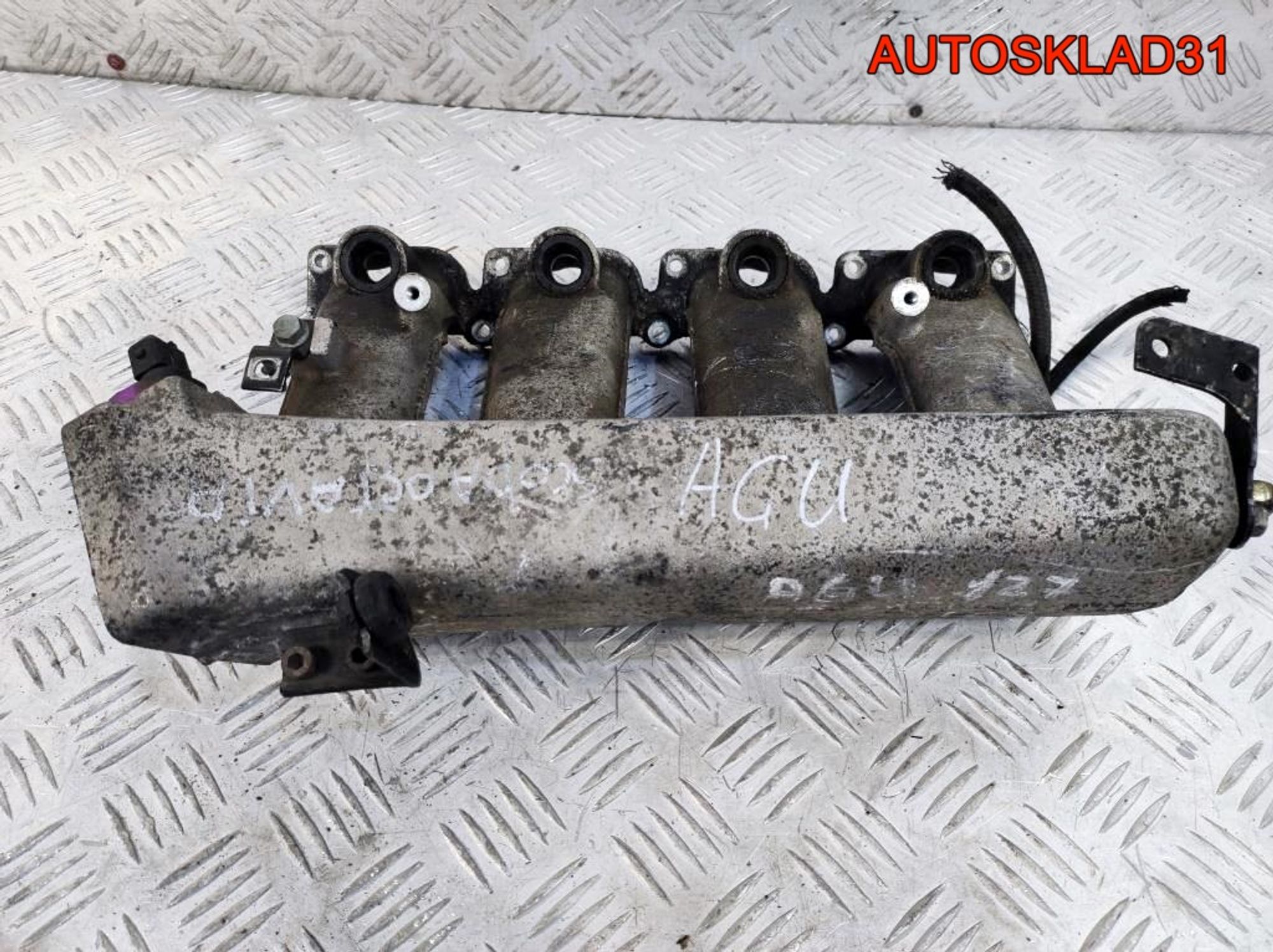 Коллектор впускной Skoda Octavia A4 AGU 06A133223P, 2100 рублей, Дубовое