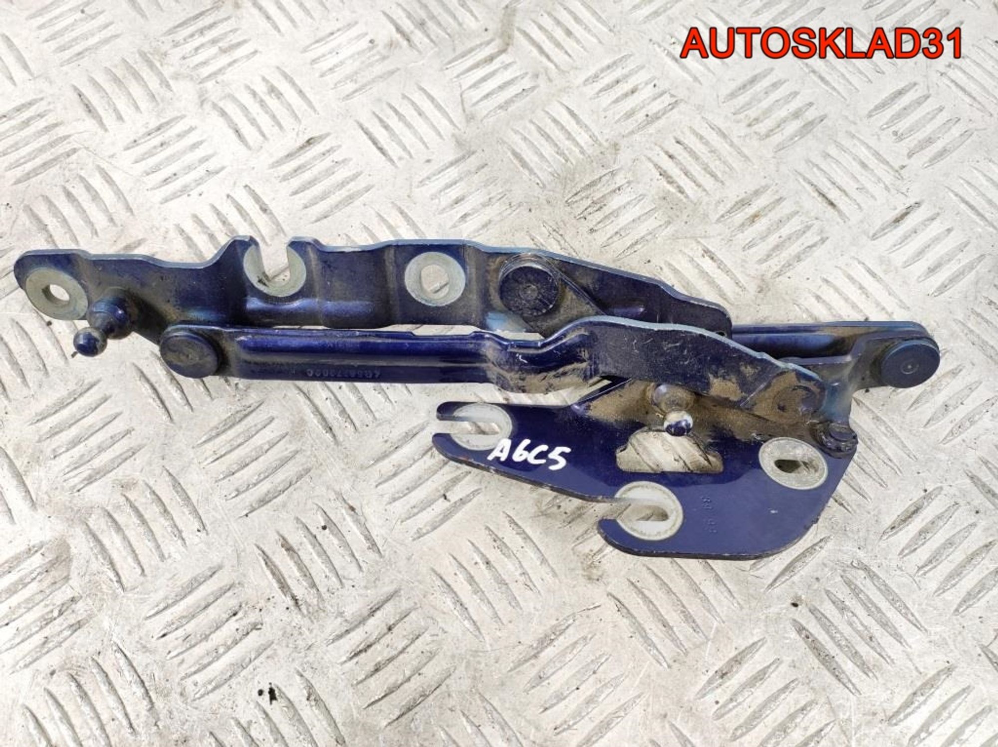 Петля багажника правая Audi A6 C5 4B5827302C, 900 рублей, Дубовое