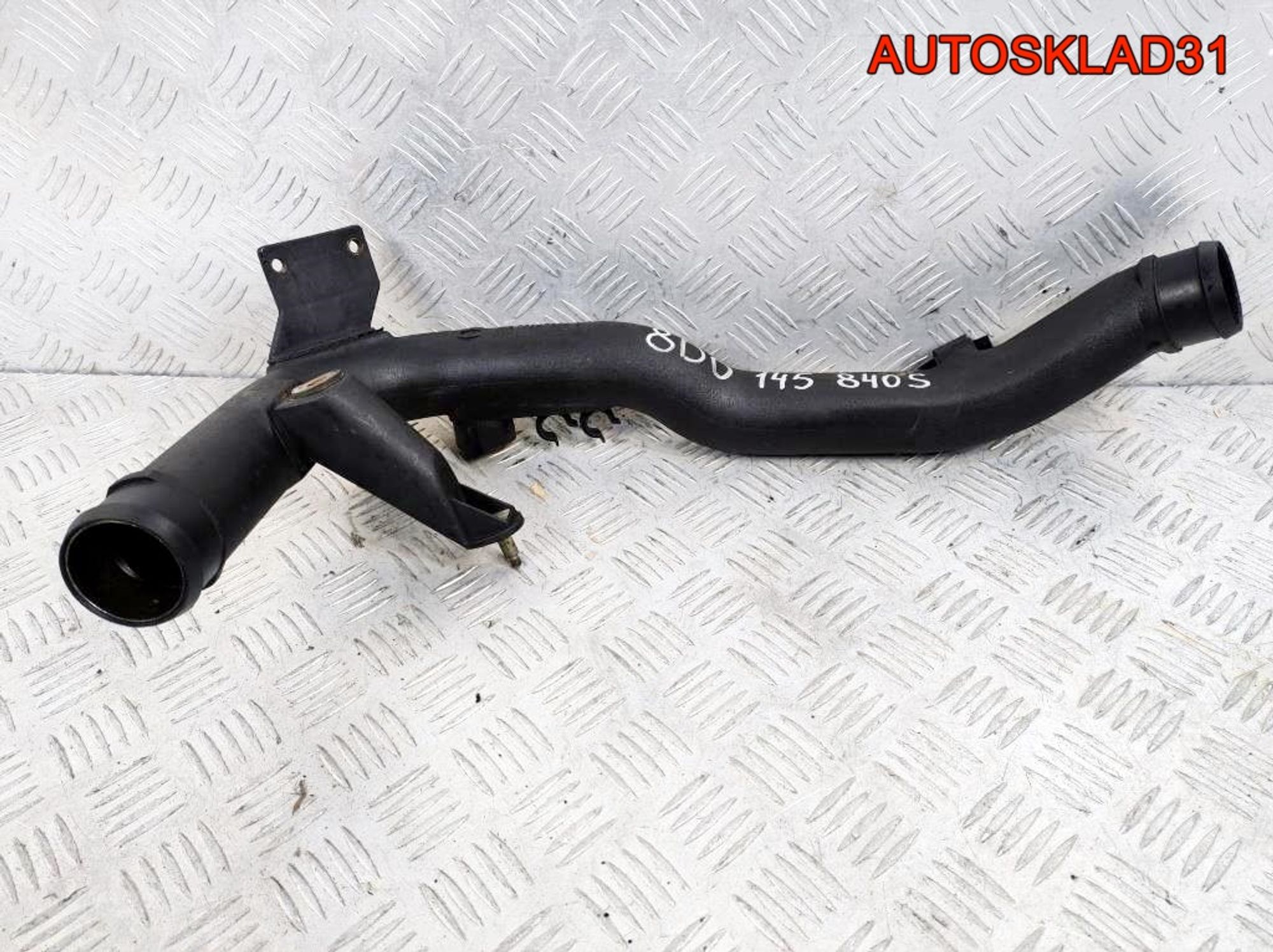 Патрубок интеркулера VW Passat B5 AJM 8D0145840S, 900 рублей, Дубовое