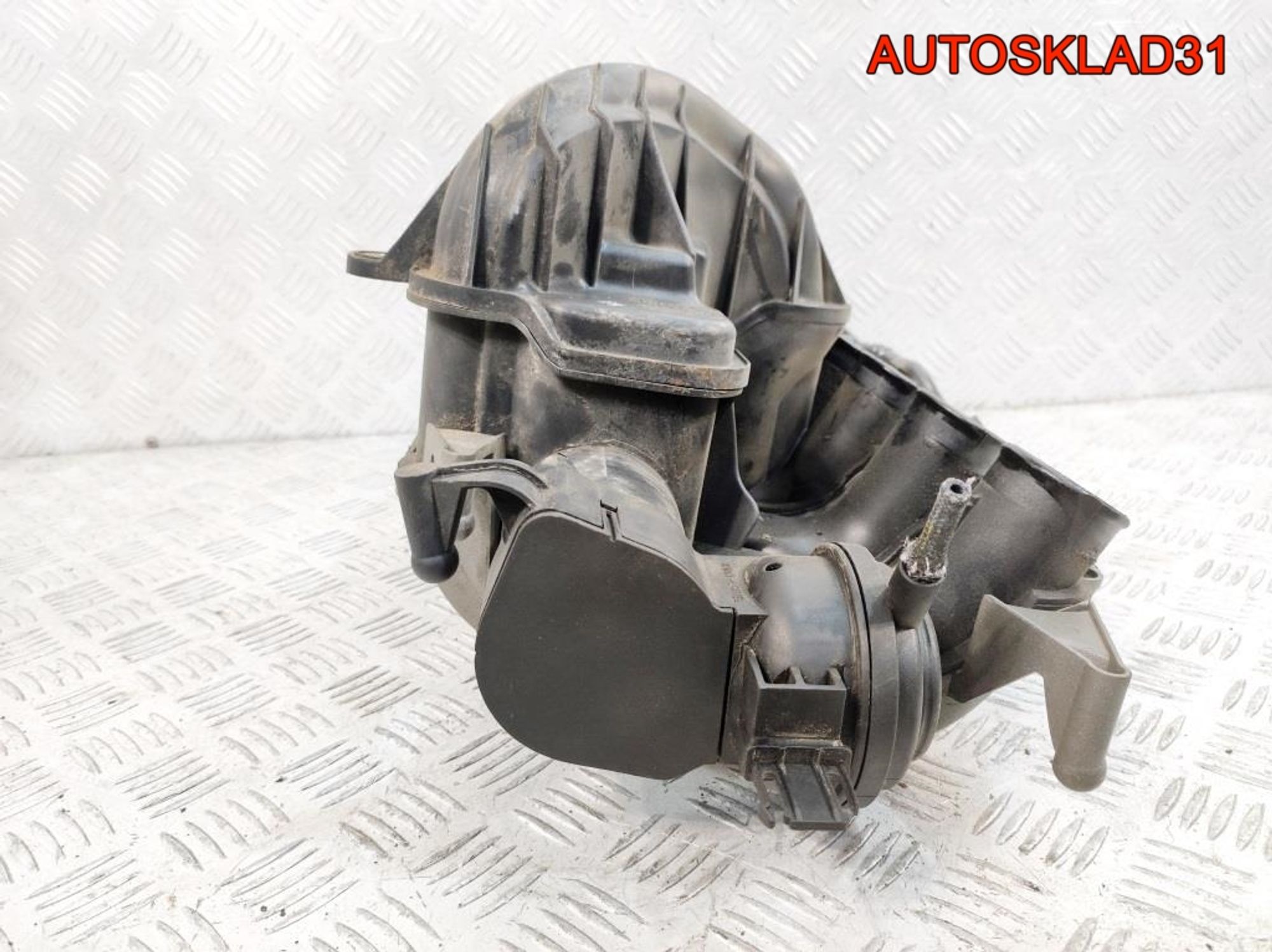 Коллектор впускной Audi A3 8P 2.0 AXW Бензин 06F133210D, 2500 рублей, Дубовое