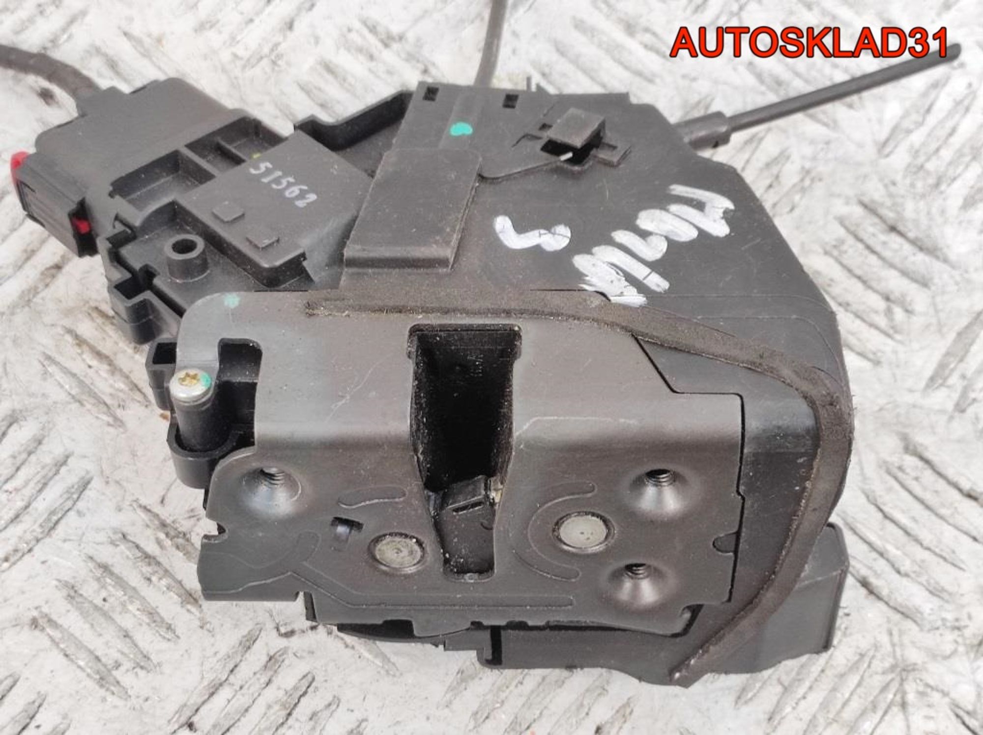 Замок двери передней правой Mazda 3 BK 3N6AA12812DF, 3500 рублей, Дубовое