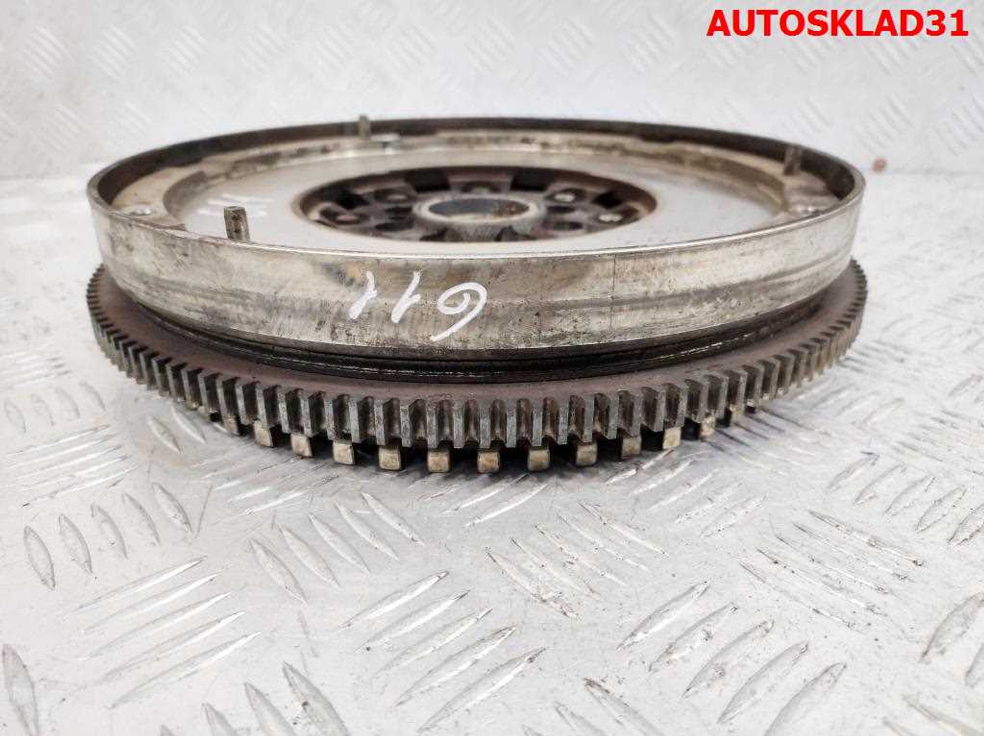 Маховик в сборе со сцеплением Mercedes W203 A6110301605, 15000 рублей, Дубовое