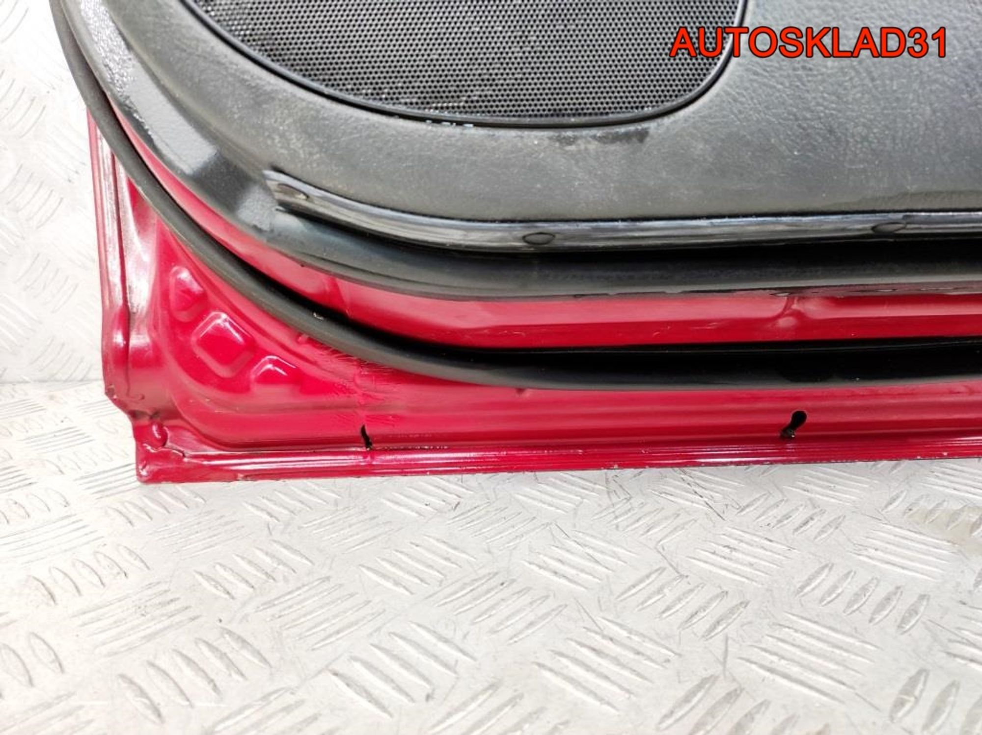 Дверь задняя правая Голая Toyota Avensis 2 Combi, 8100 рублей, Дубовое