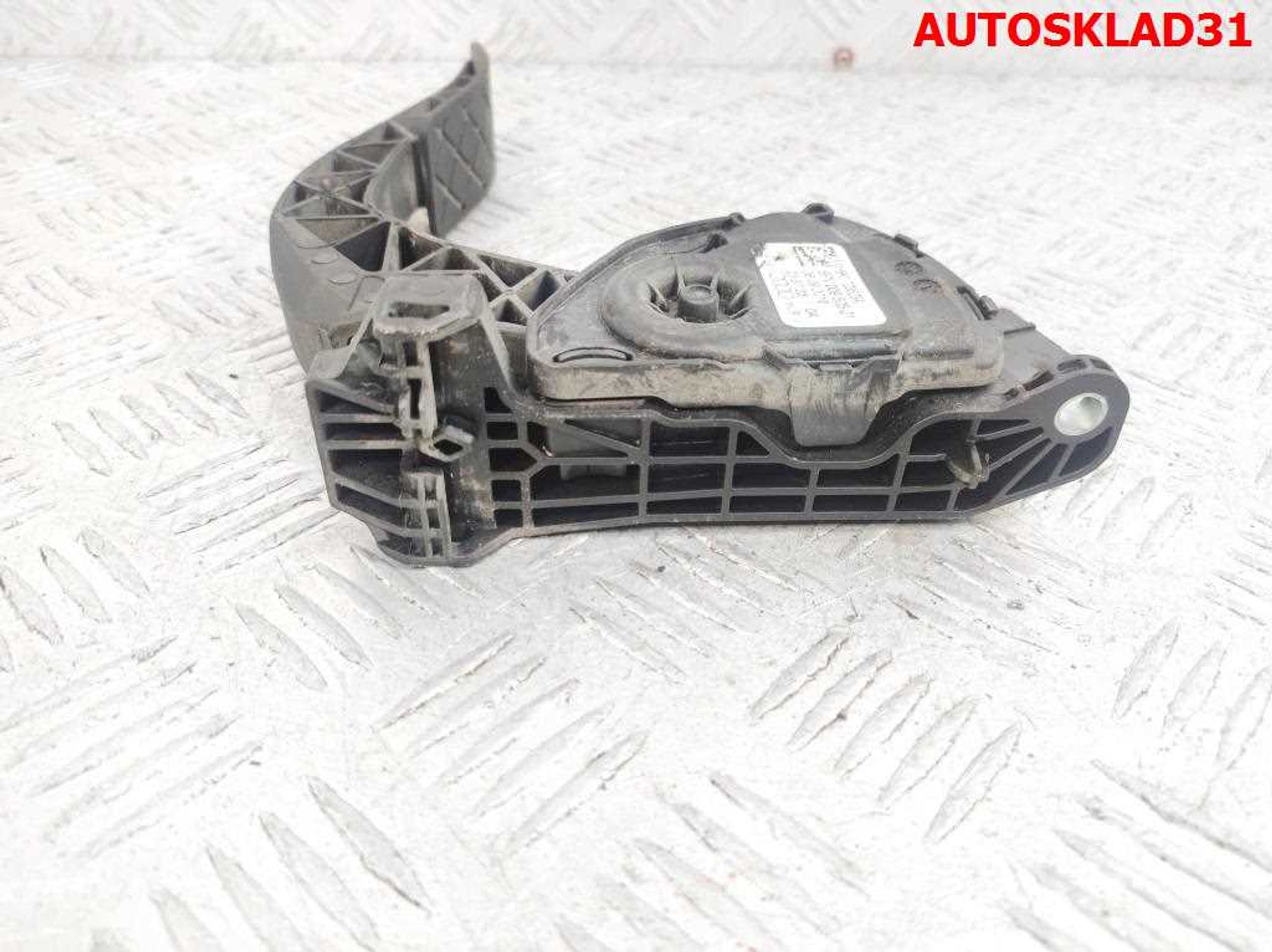 Педаль газа Audi A6 C7 3,0 CDU Дизель 8K1723523A, 2000 рублей, Дубовое