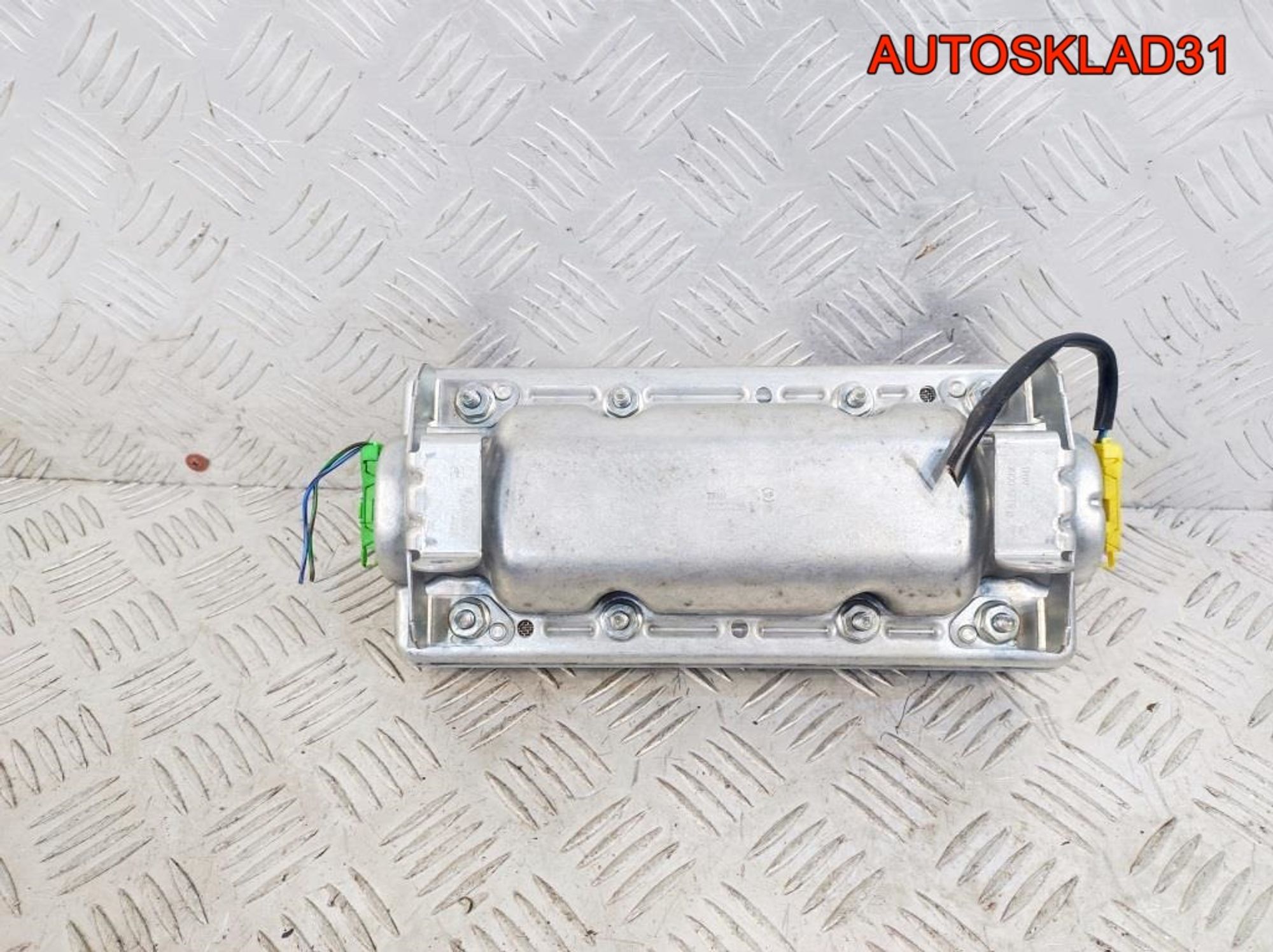 Подушка безопасности пассажира Mercedes-Benz W211, 1700 рублей, Дубовое