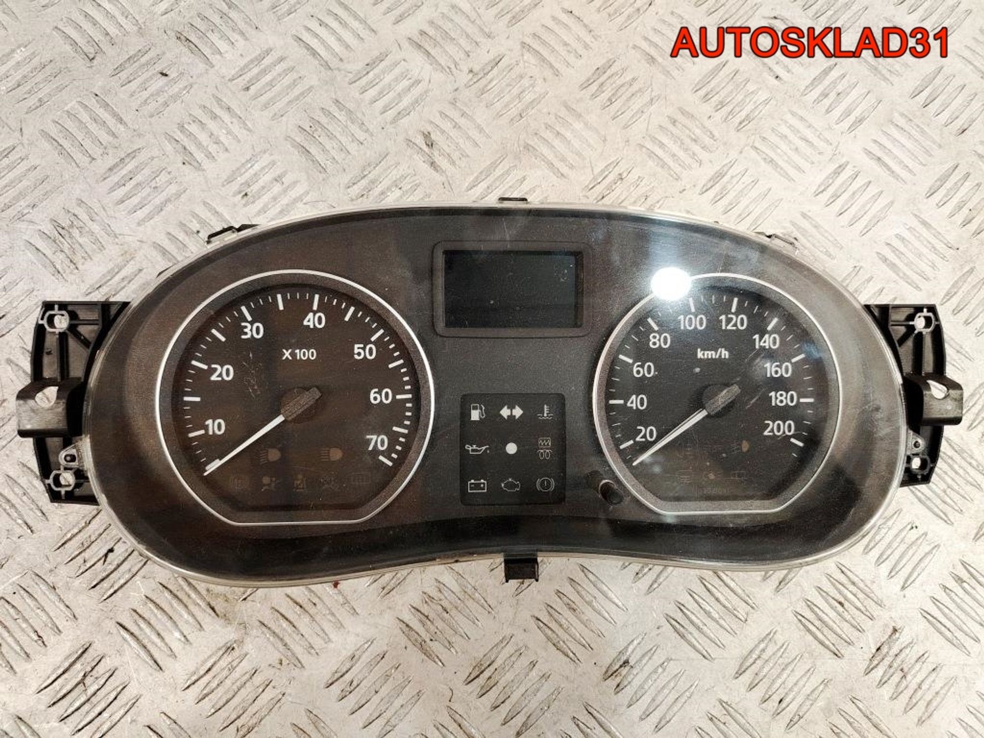 Панель приборов Renault Sandero 248101432R Бензин, 1500 рублей, Дубовое