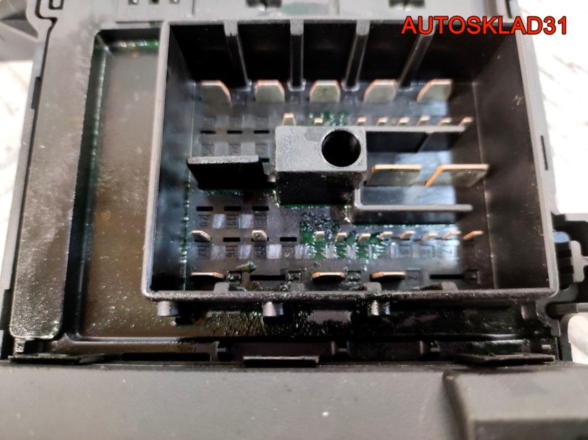 Блок предохранителей Opel Vectra C 13223679, 2100 рублей, Дубовое