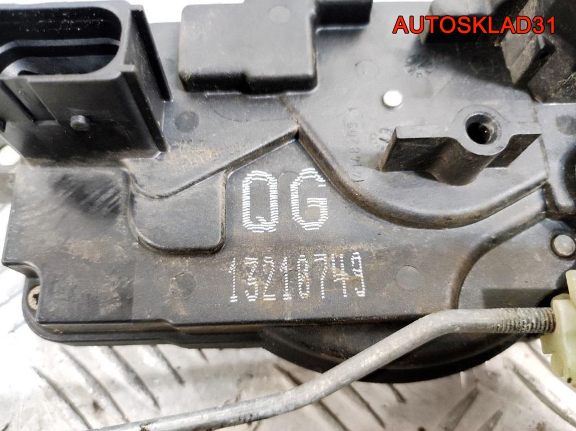 Замок двери передней правой Opel Astra H 13210749, 2300 рублей, Дубовое