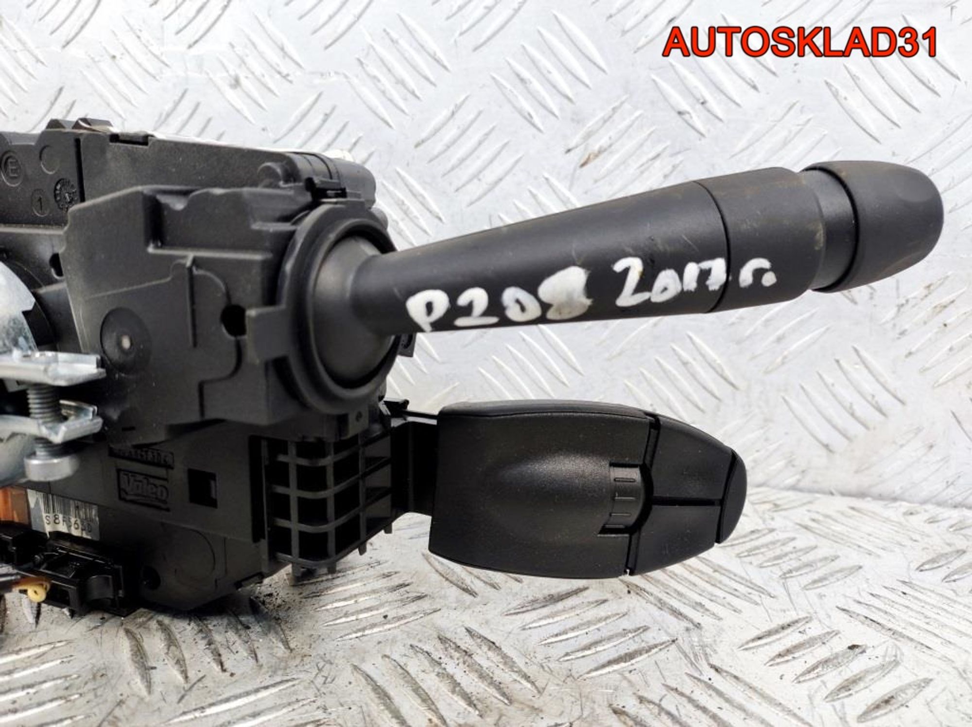Переключатель подрулевой Peugeot 208 98154492ZD, 21900 рублей, Дубовое