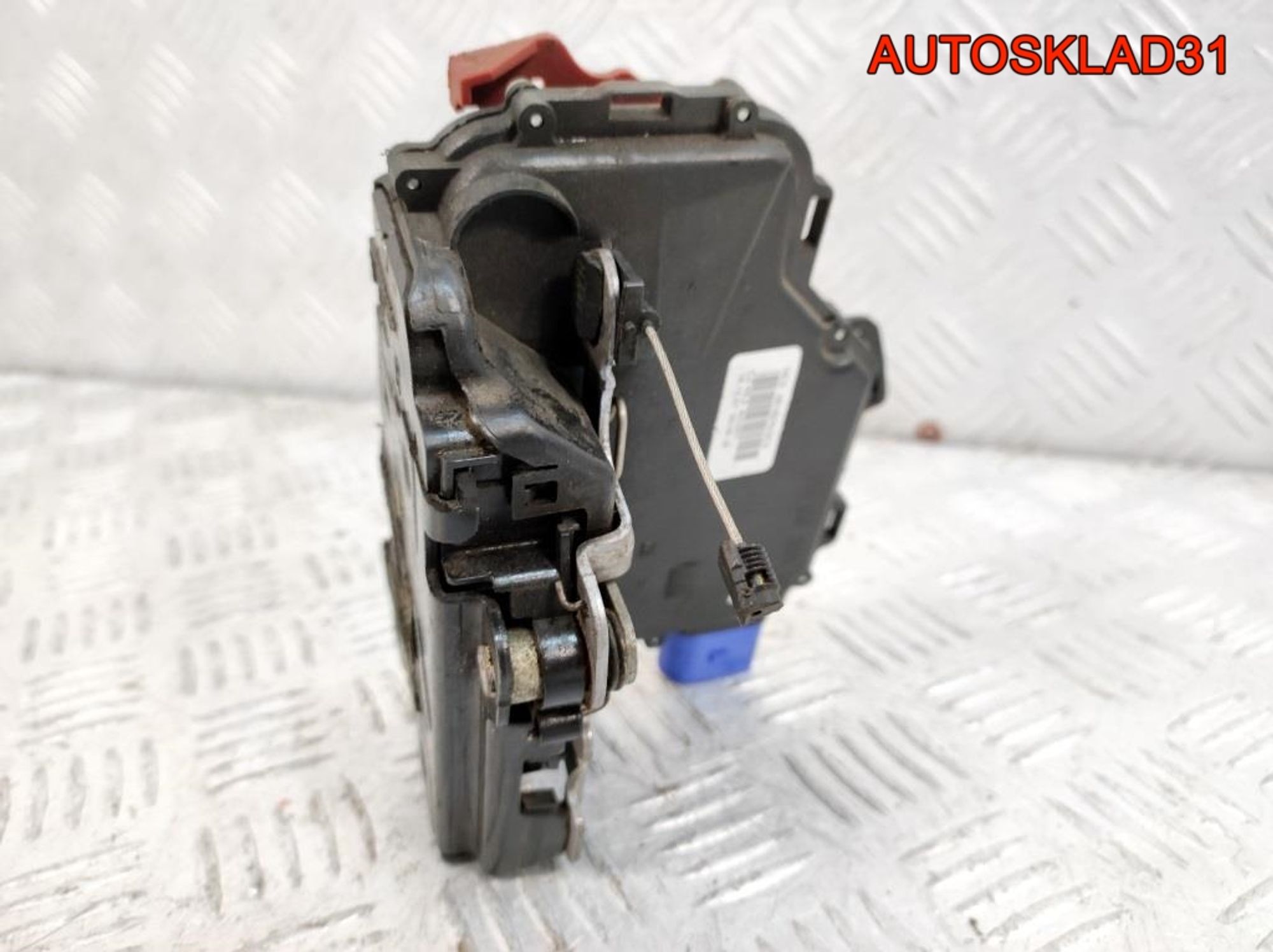 Замок двери передней правой Skoda Fabia 2 3B1837016CE, 2800 рублей, Дубовое