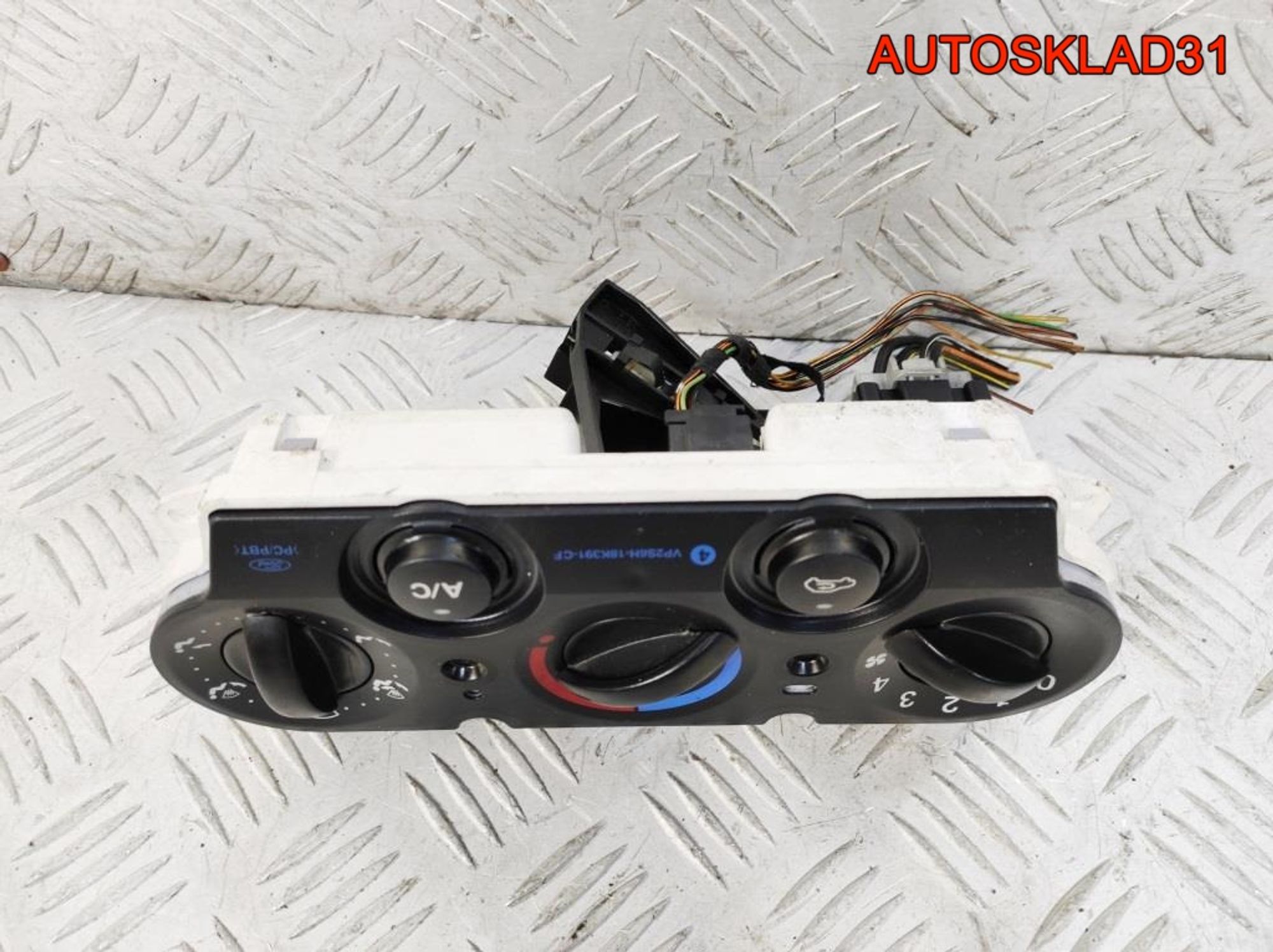 Блок управления отопителем Ford Fusion 2S6H19980BF, 1700 рублей, Дубовое