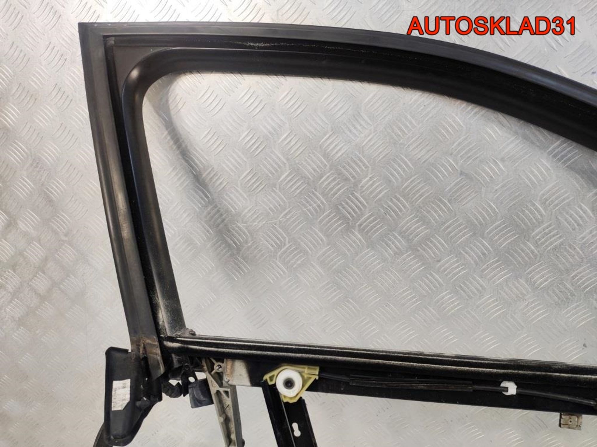 Рамка двери передней правой Audi A4 B6 8E0837462A, 3700 рублей, Дубовое