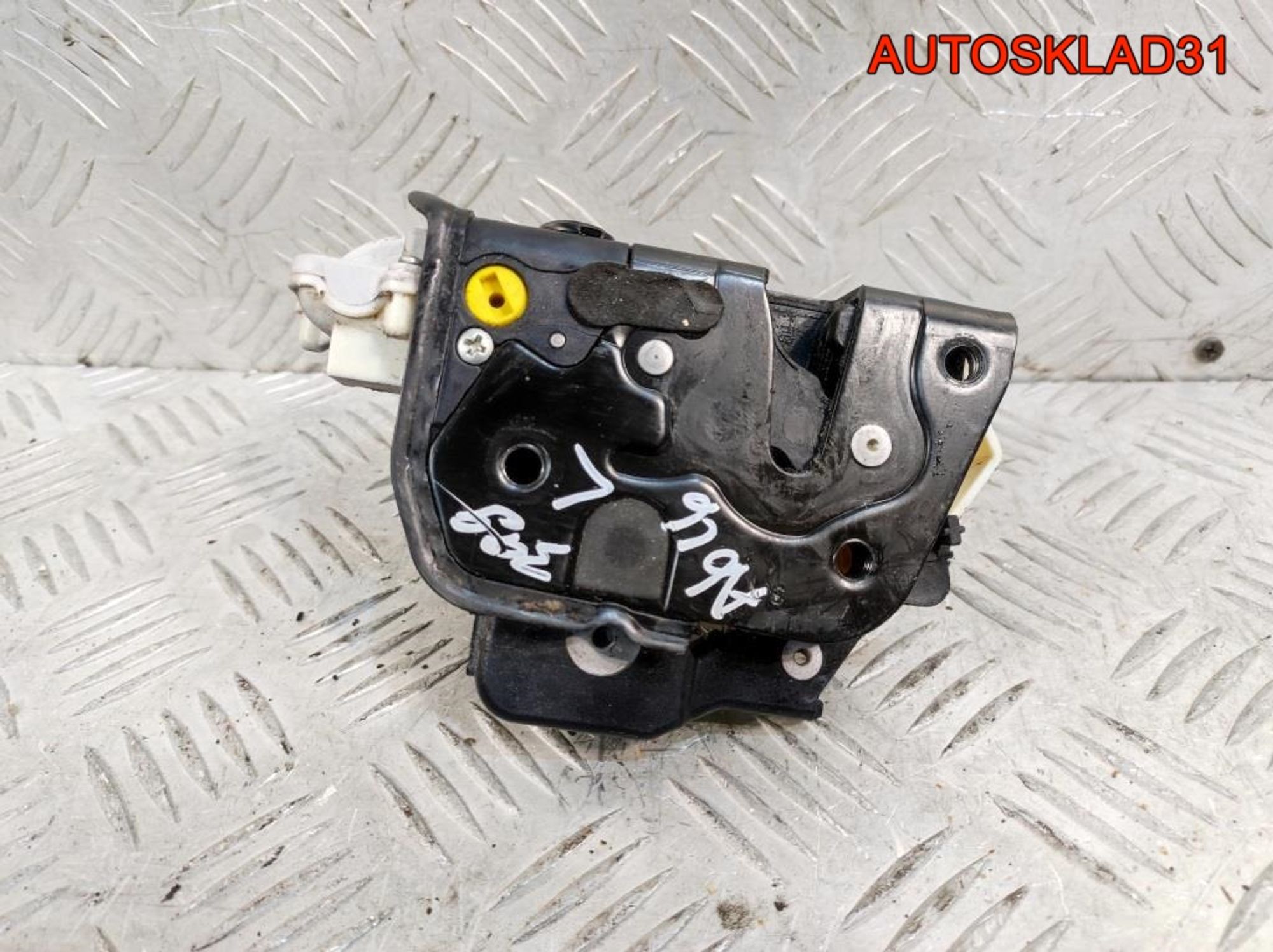 Замок двери задней левой Audi A6 C6 4F0839015, 2300 рублей, Дубовое