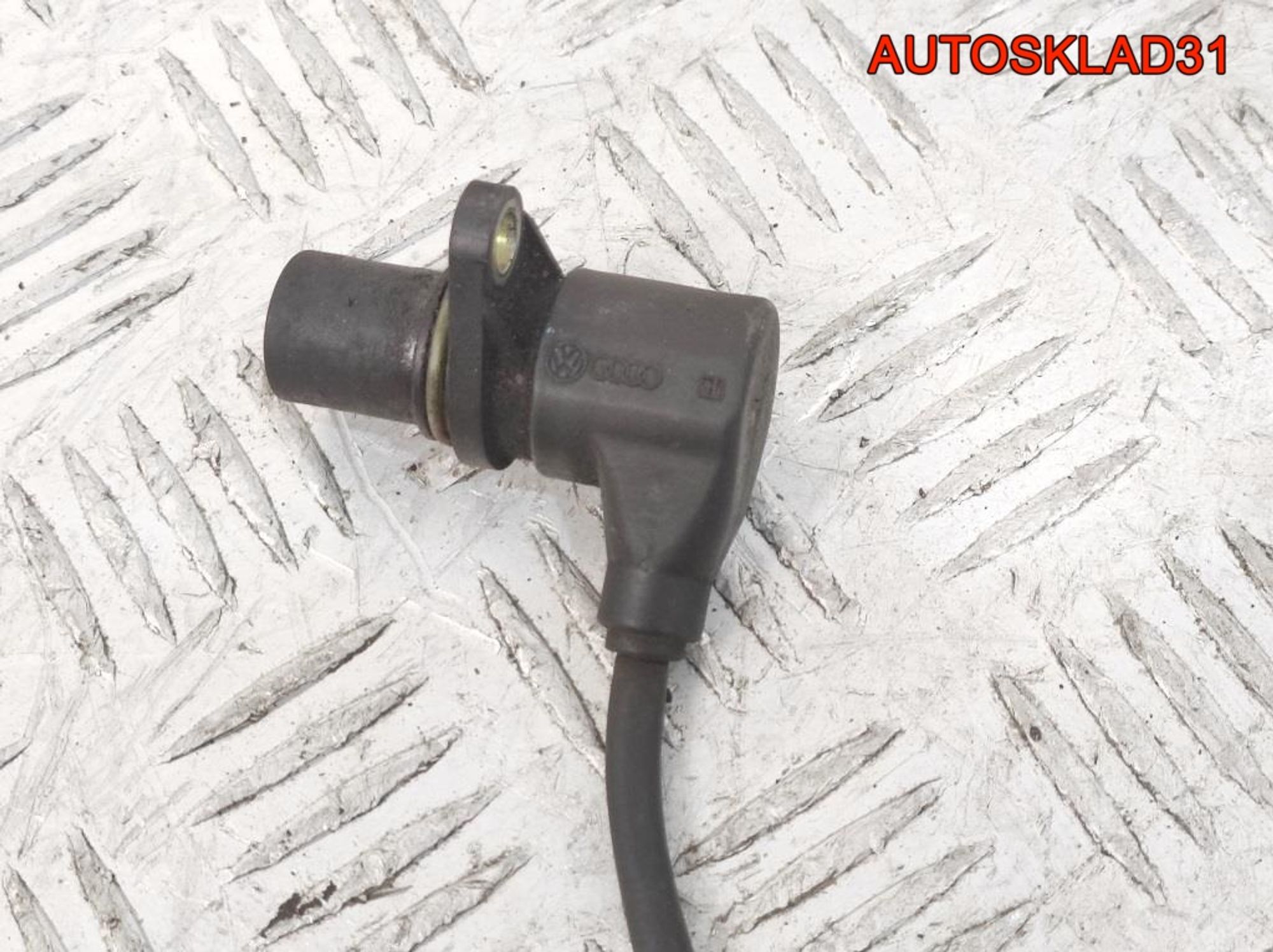 Датчик положения коленвала VW Passat B5 1,8 APT 050906433, 900 рублей, Дубовое