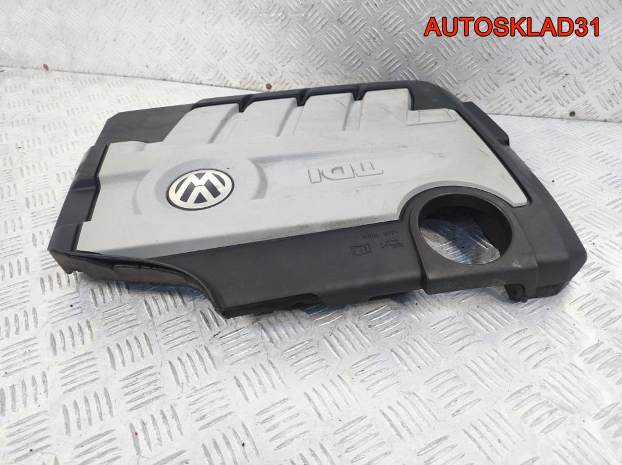 Накладка декоративная VW Passat B6 03L103925AP, 2100 рублей, Дубовое