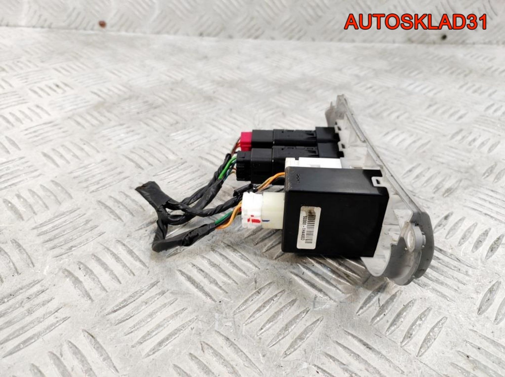 Блок кнопок Kia Ceed 933001H440ED, 2300 рублей, Дубовое