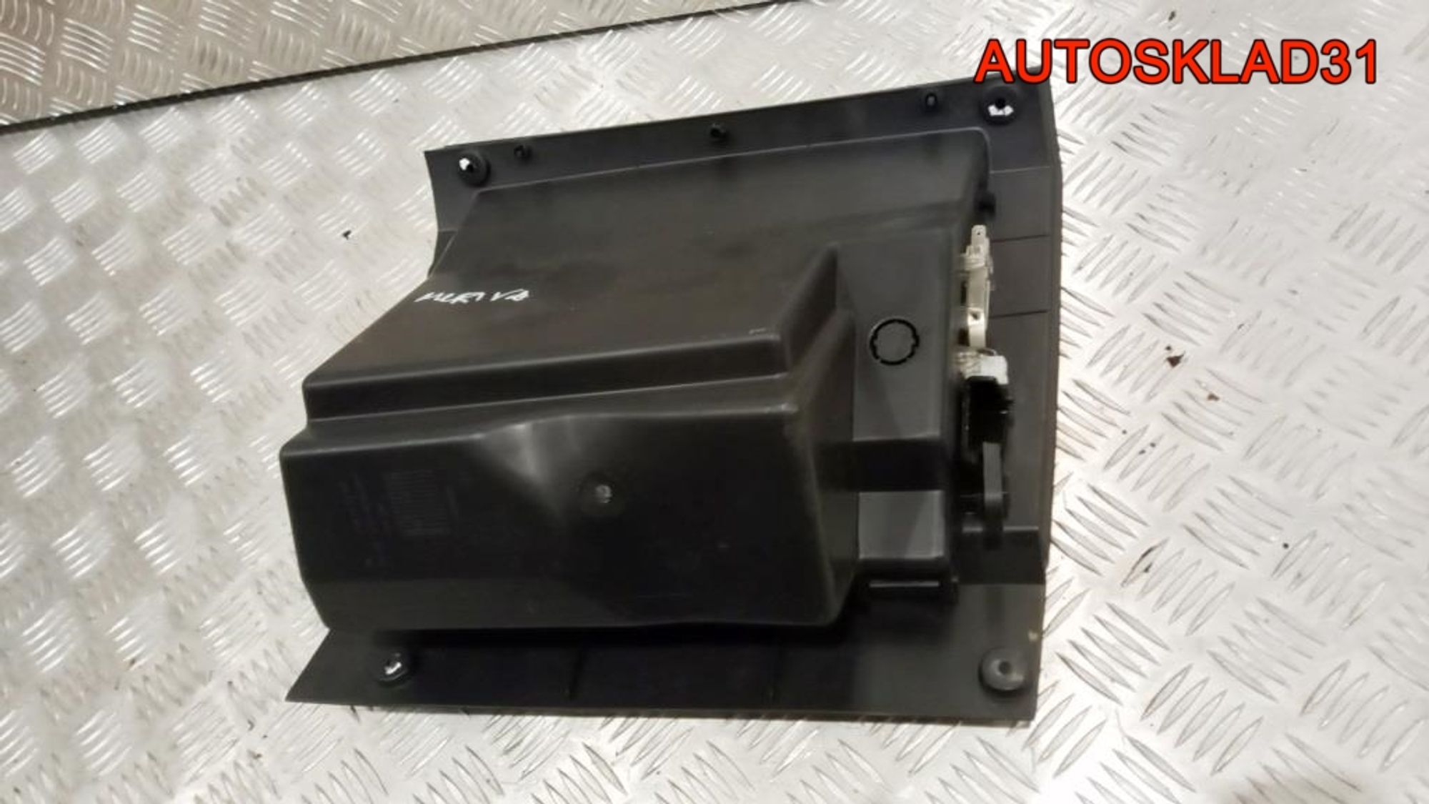 Бардачок Opel Meriva A 13119309, 2000 рублей, Дубовое