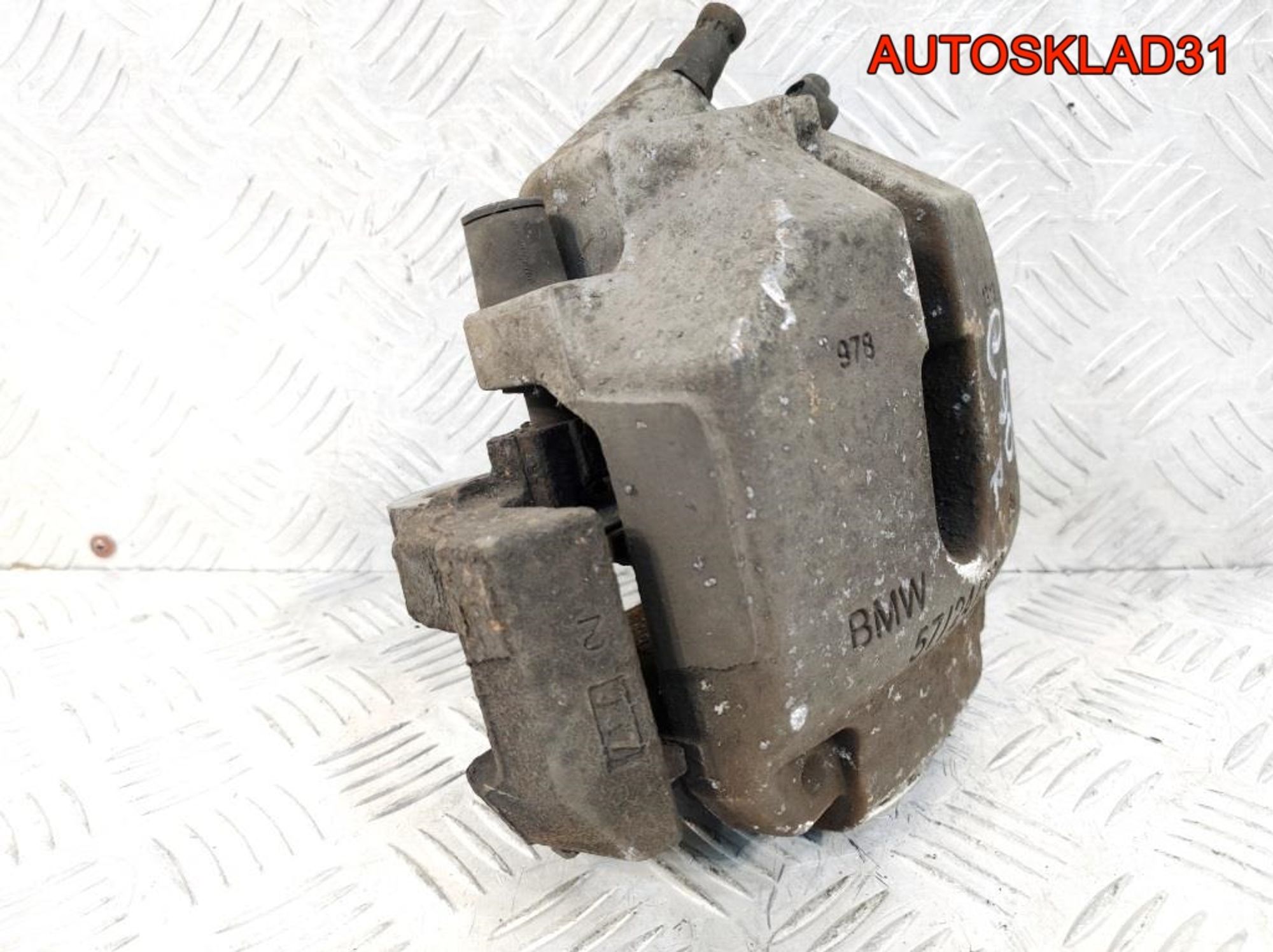 Суппорт тормозной перед правый BMW E90 34116769092, 2100 рублей, Дубовое