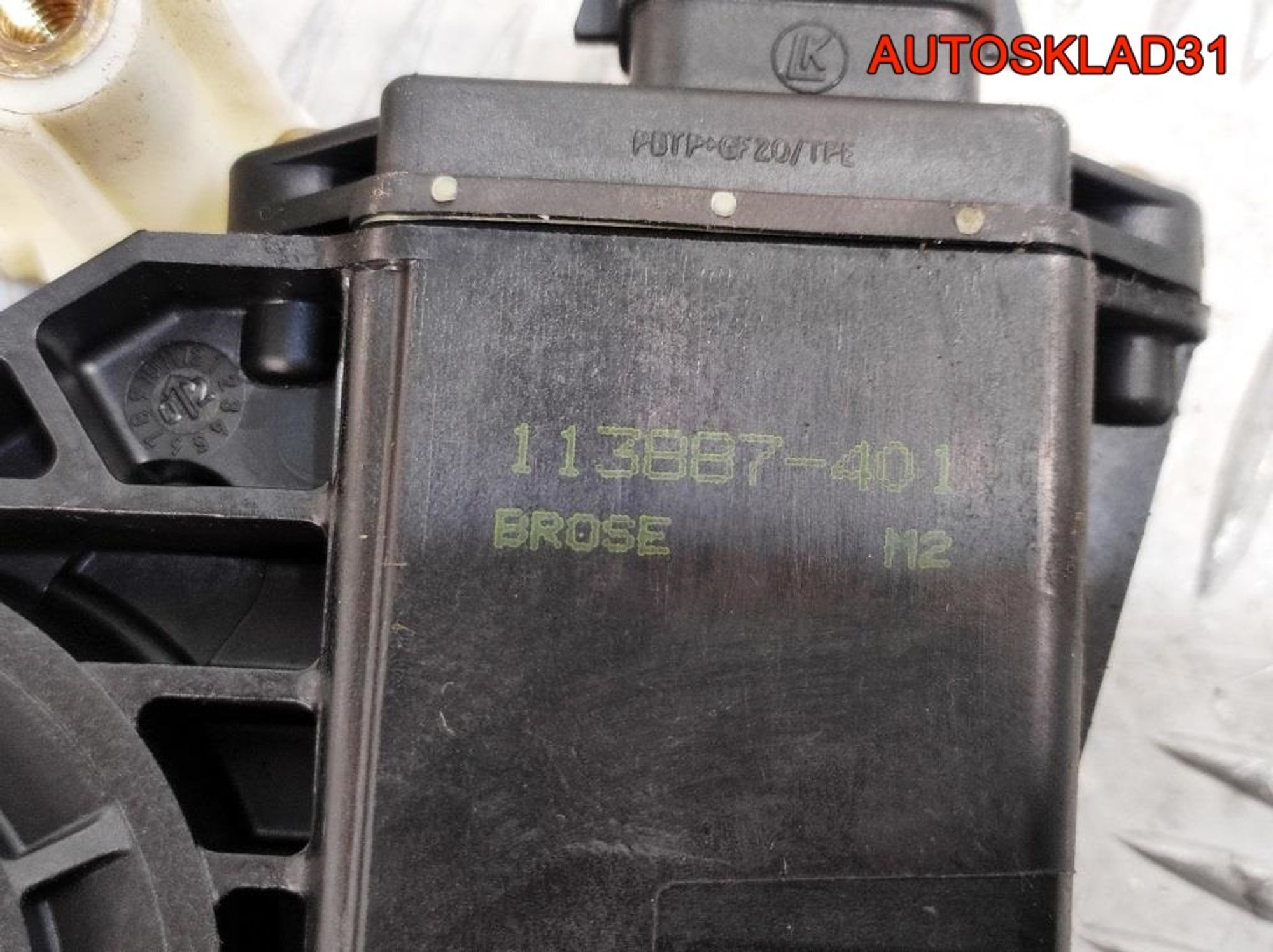 Стеклоподъемник перед правый Mitsubishi Carisma DA, 2300 рублей, Дубовое