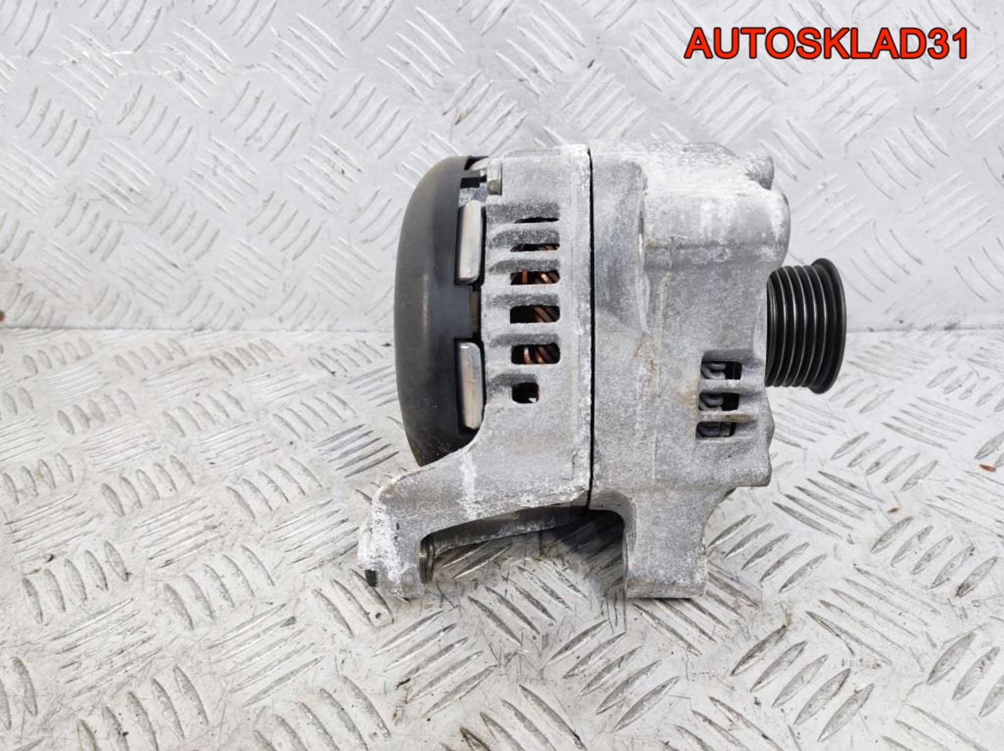 Генератор 180A BMW F30 2,0 B47D20A 12317640132, 8100 рублей, Дубовое