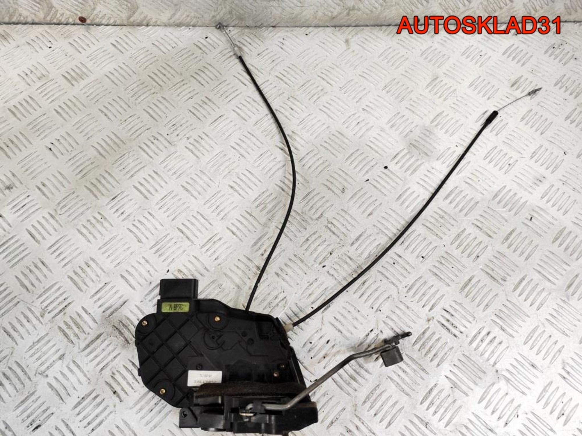 Замок двери задней левой Mazda 3 BK 3N6AA26413C, 1100 рублей, Дубовое