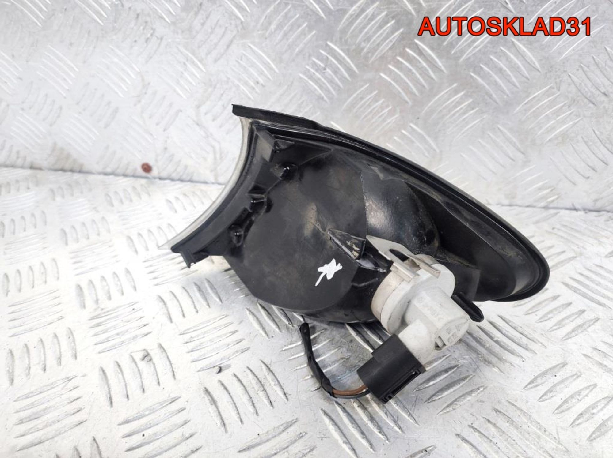 Указатель поворота правый BMW E46 63136910980, 500 рублей, Дубовое
