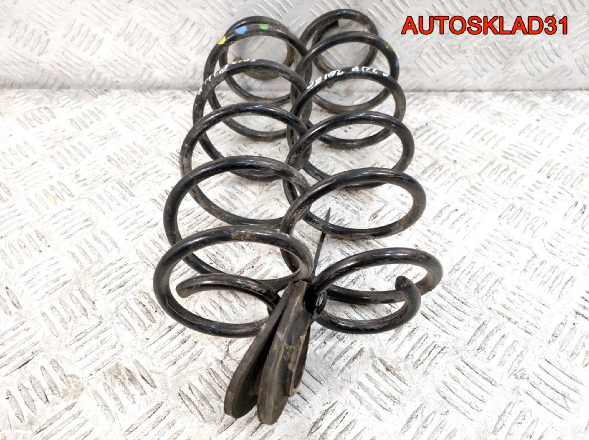 Пружина подвески задняя Комплект Peugeot 208 1,2 Бензин 9673405780, 3000 рублей, Дубовое