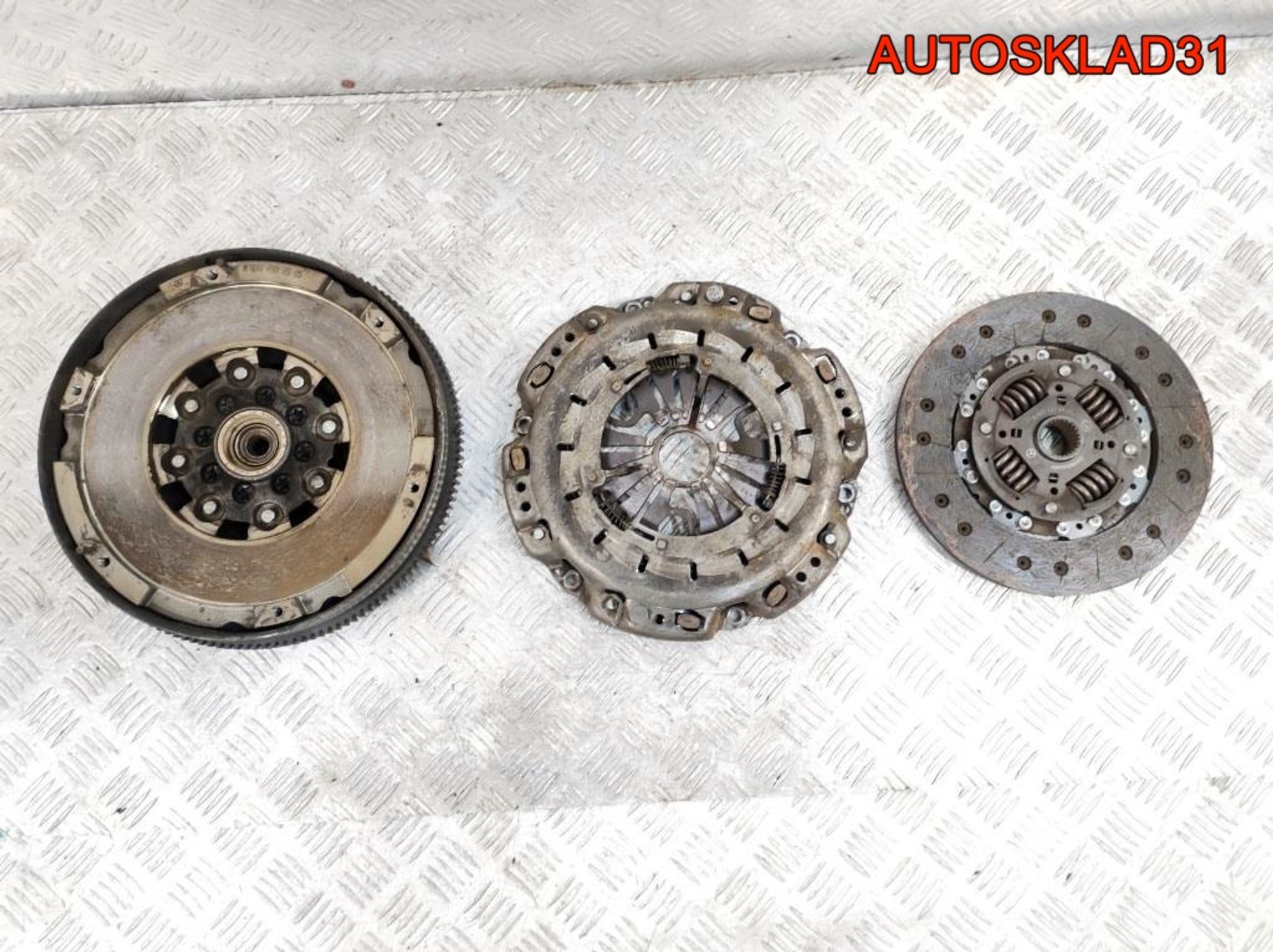 Маховик в сборе со сцеплением Mercedes W203 A6460300505, 22000 рублей, Дубовое