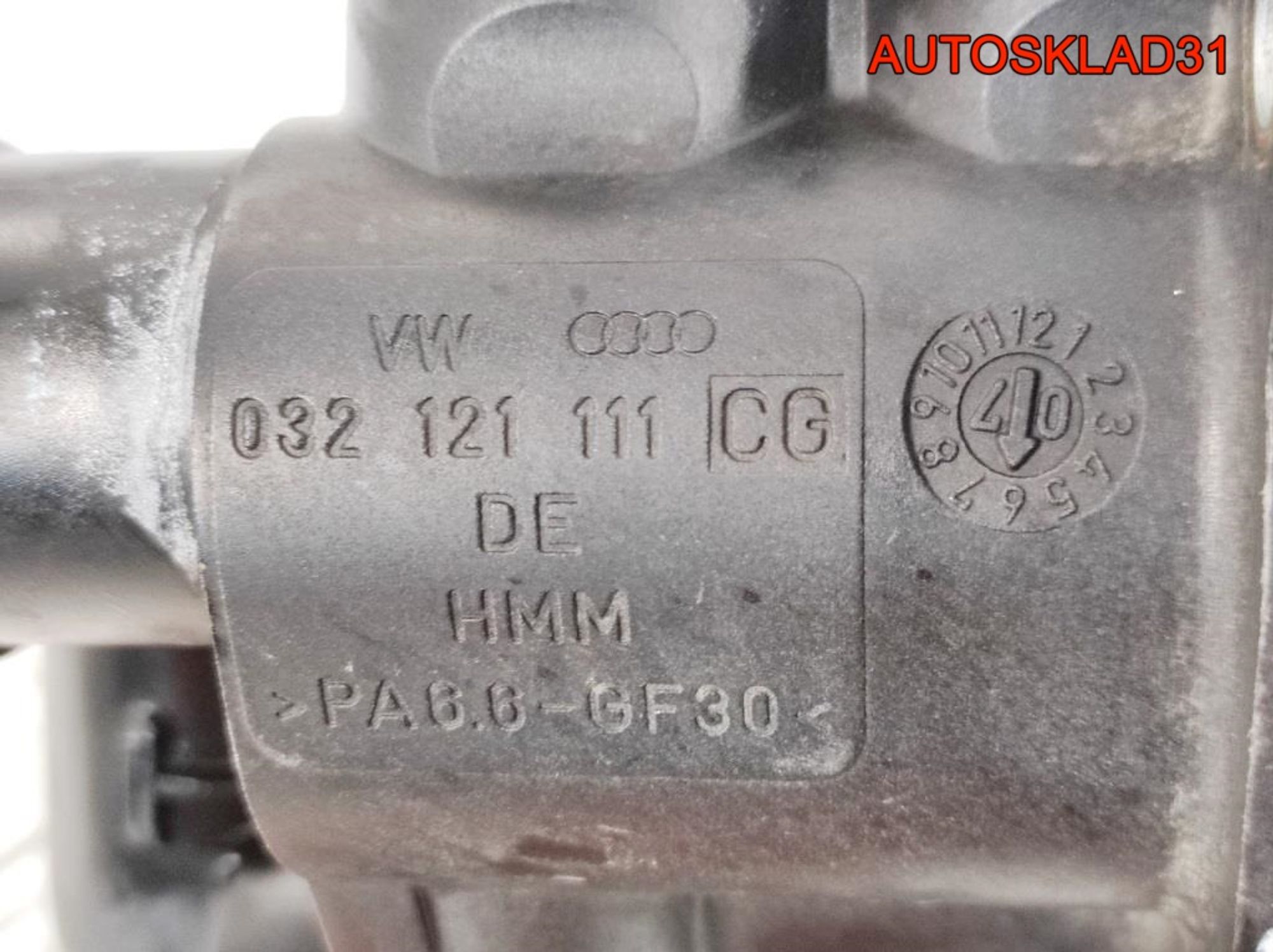 Корпус термостата Skoda Fabia 1,4 BUD 032121111CG, 900 рублей, Дубовое