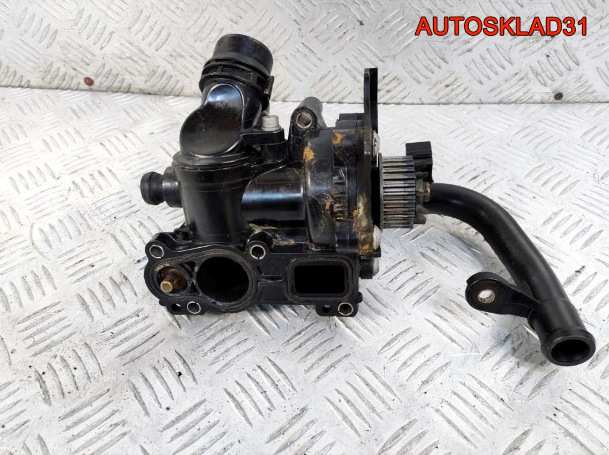 Насос водяной Volkswagen Tiguan 06H121111J Бензин, 4100 рублей, Дубовое