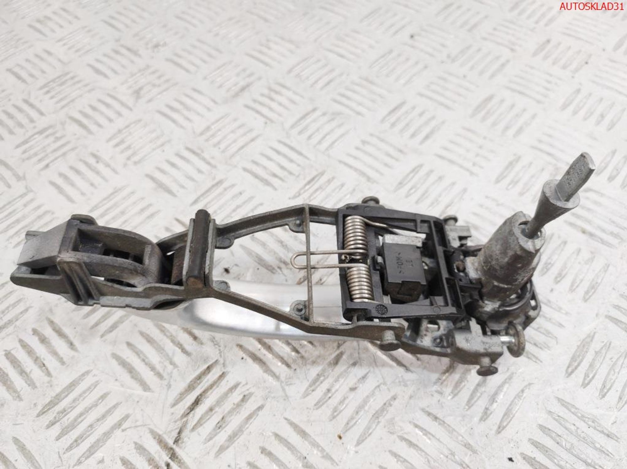 Ручка двери передняя левая VW Golf 5 1K0837885A, 2000 рублей, Дубовое