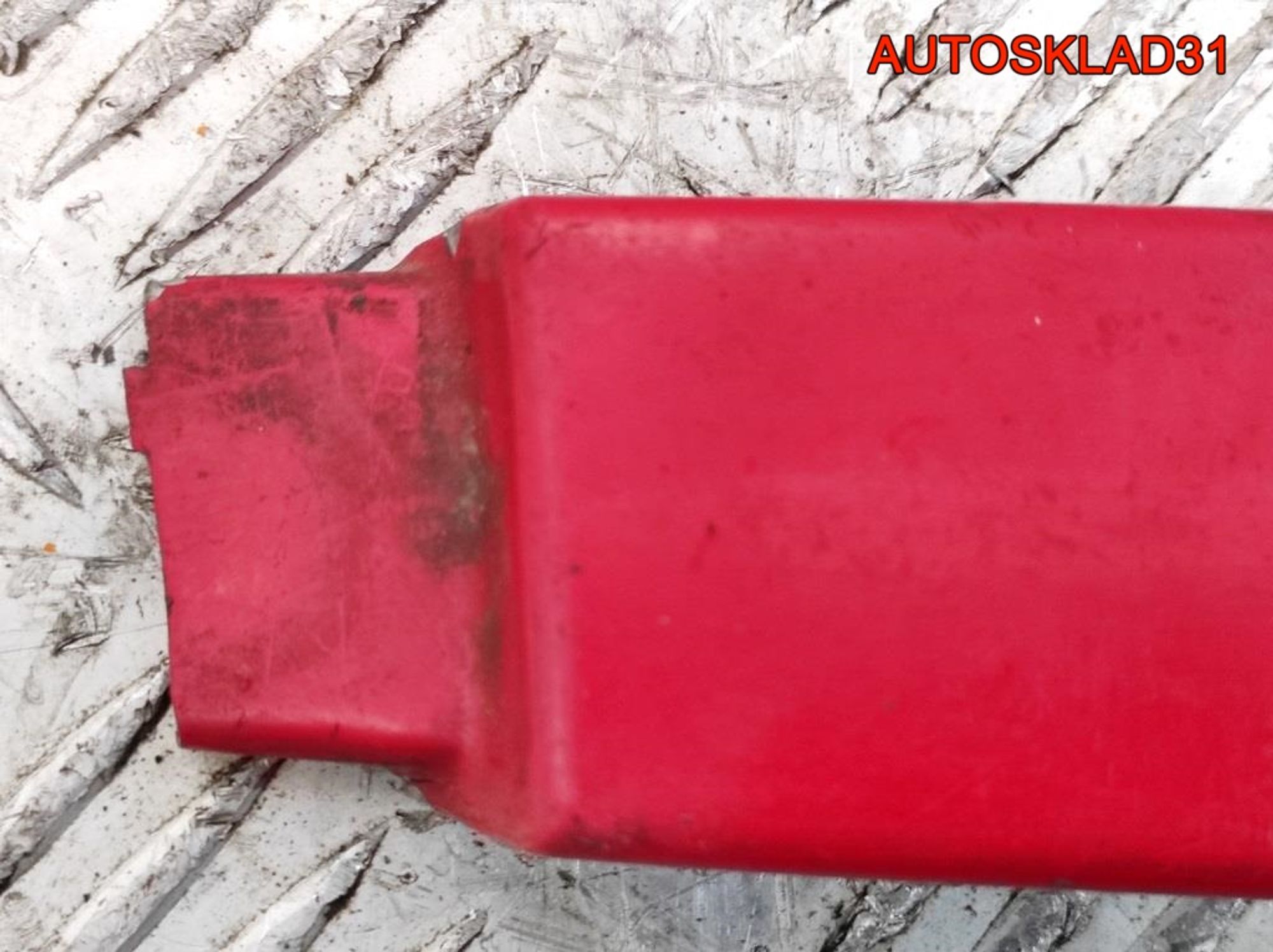 Планка под фару правая Audi A6 C4 4A0853208D, 1200 рублей, Дубовое
