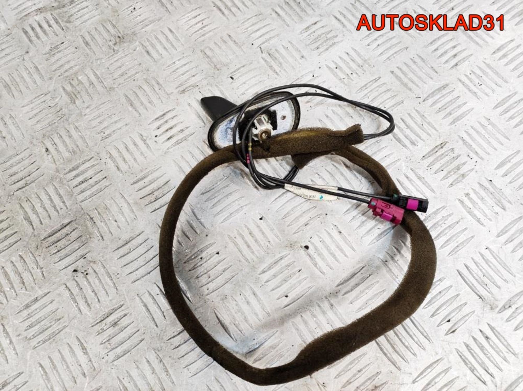 Антенна Mercedes GLK X204 A2048207075, 2300 рублей, Дубовое