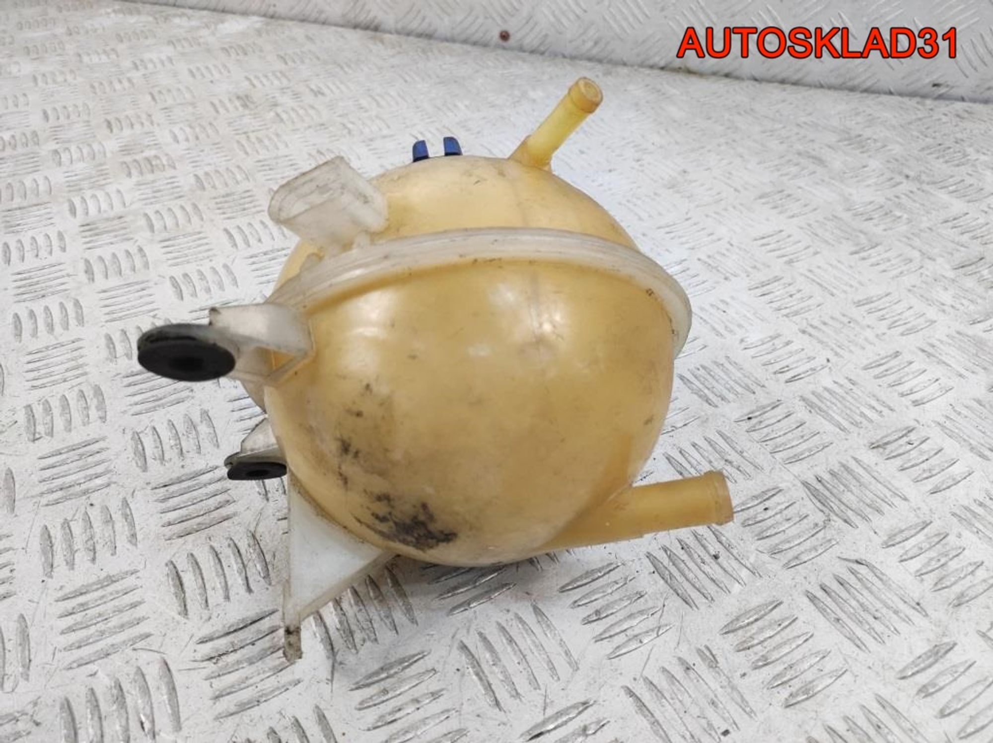 Бачок расширительный Audi A2 8Z0121407C, 1200 рублей, Дубовое