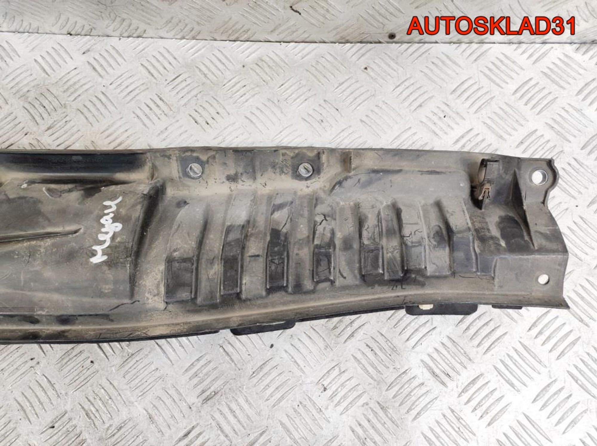 Решетка стеклоочистителя Renault Megane 3 668101847R, 900 рублей, Дубовое