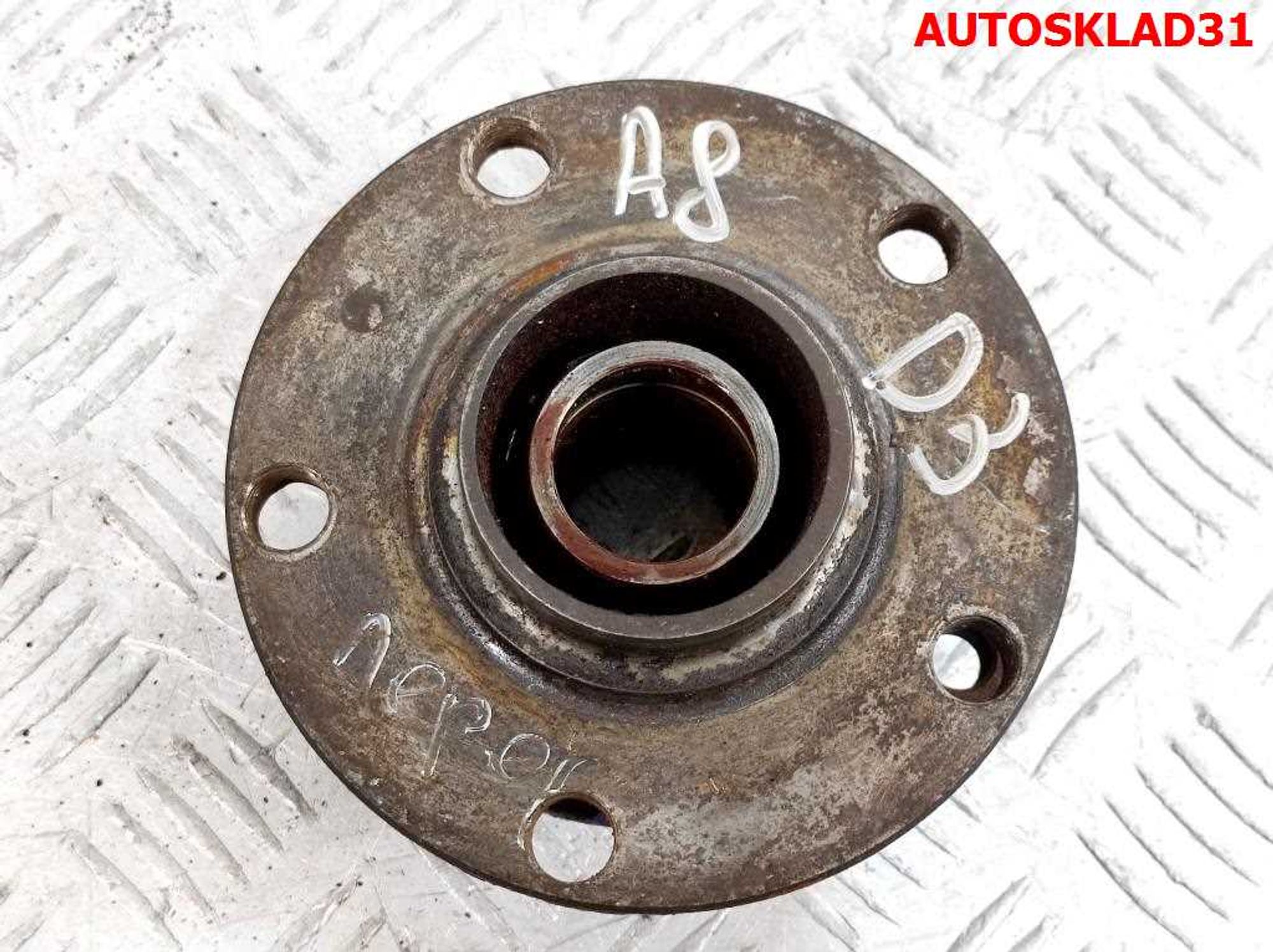 Ступица передняя Audi A8 D3 6.0 W12 BHT 4E0407615, 3200 рублей, Дубовое