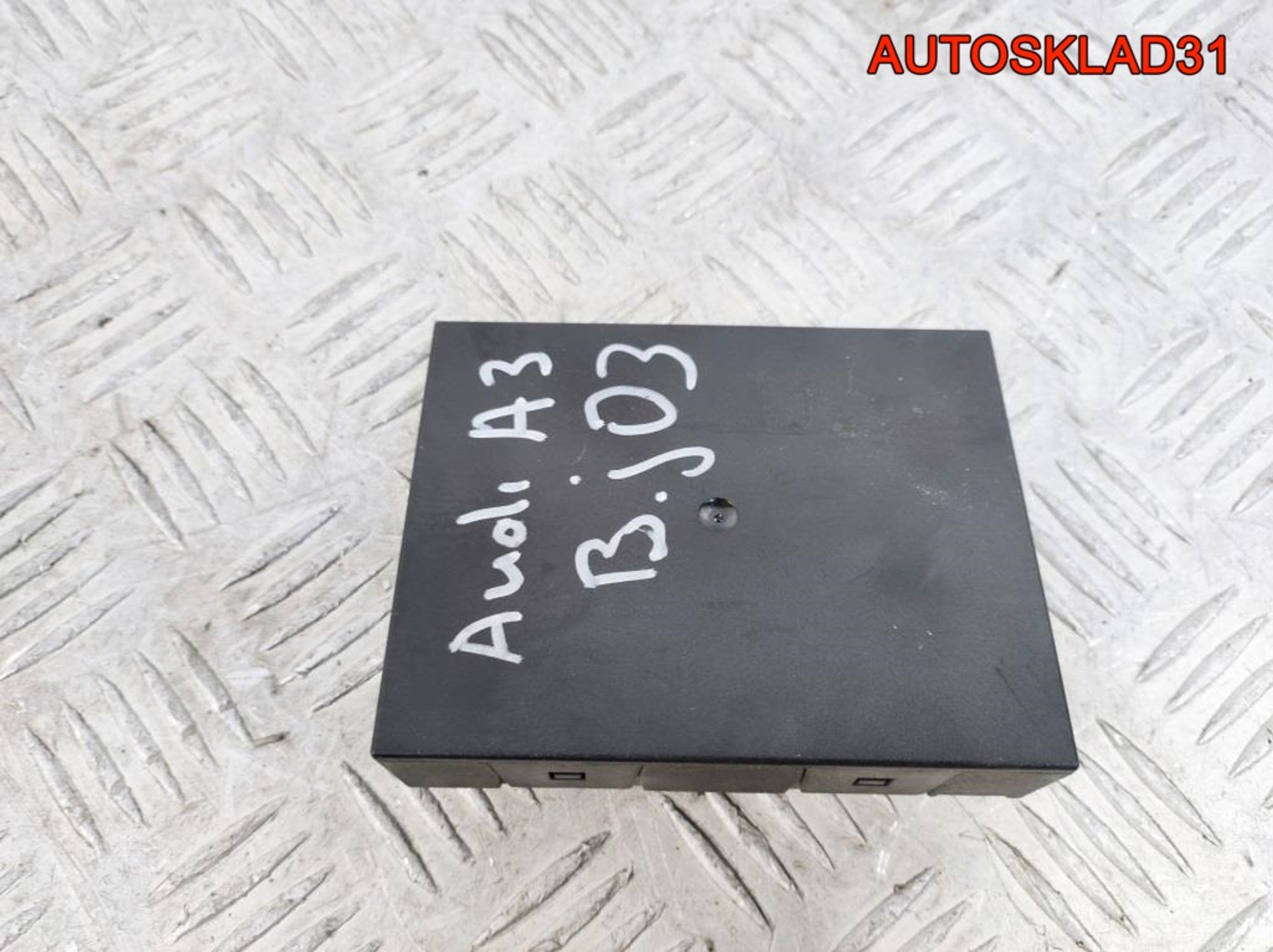 Блок комфорта Audi A3 8P 8P0959433, 2500 рублей, Дубовое