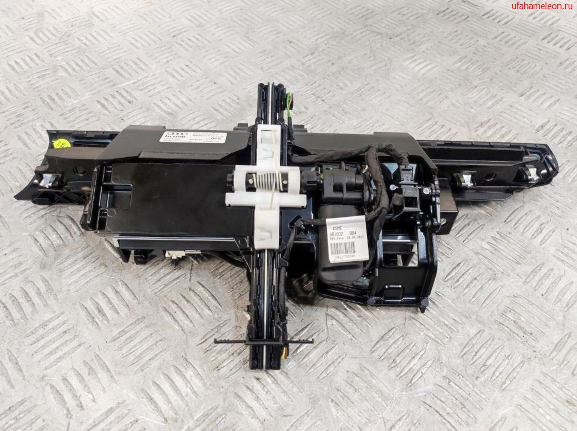 Дисплей информационный Audi A6 C7 4G 4G1919601J, 12000 рублей, Дубовое