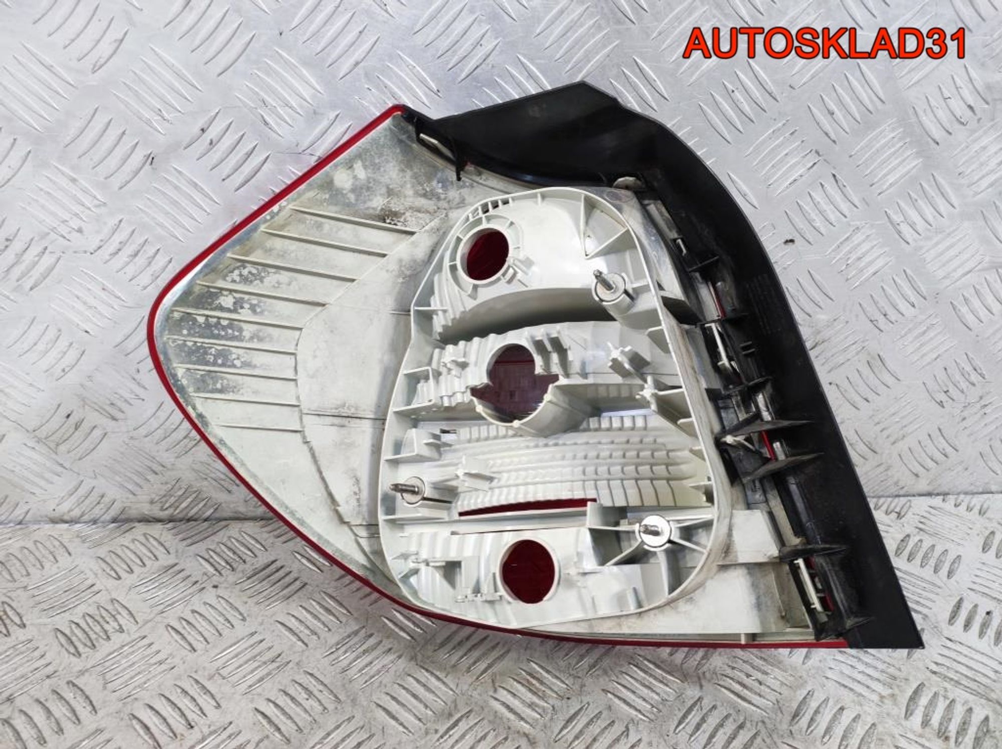 Фонарь задний правый BMW E87 63217164956, 5700 рублей, Дубовое