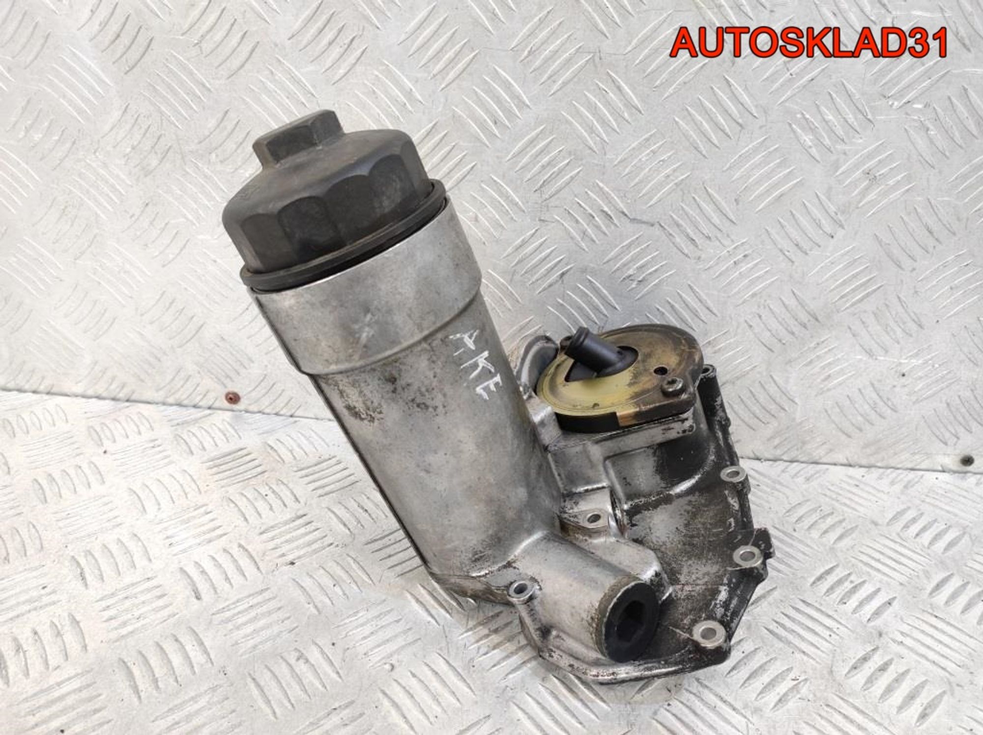 Корпус масляного фильтра Audi A6 C5 AKE 059115405G, 900 рублей, Дубовое