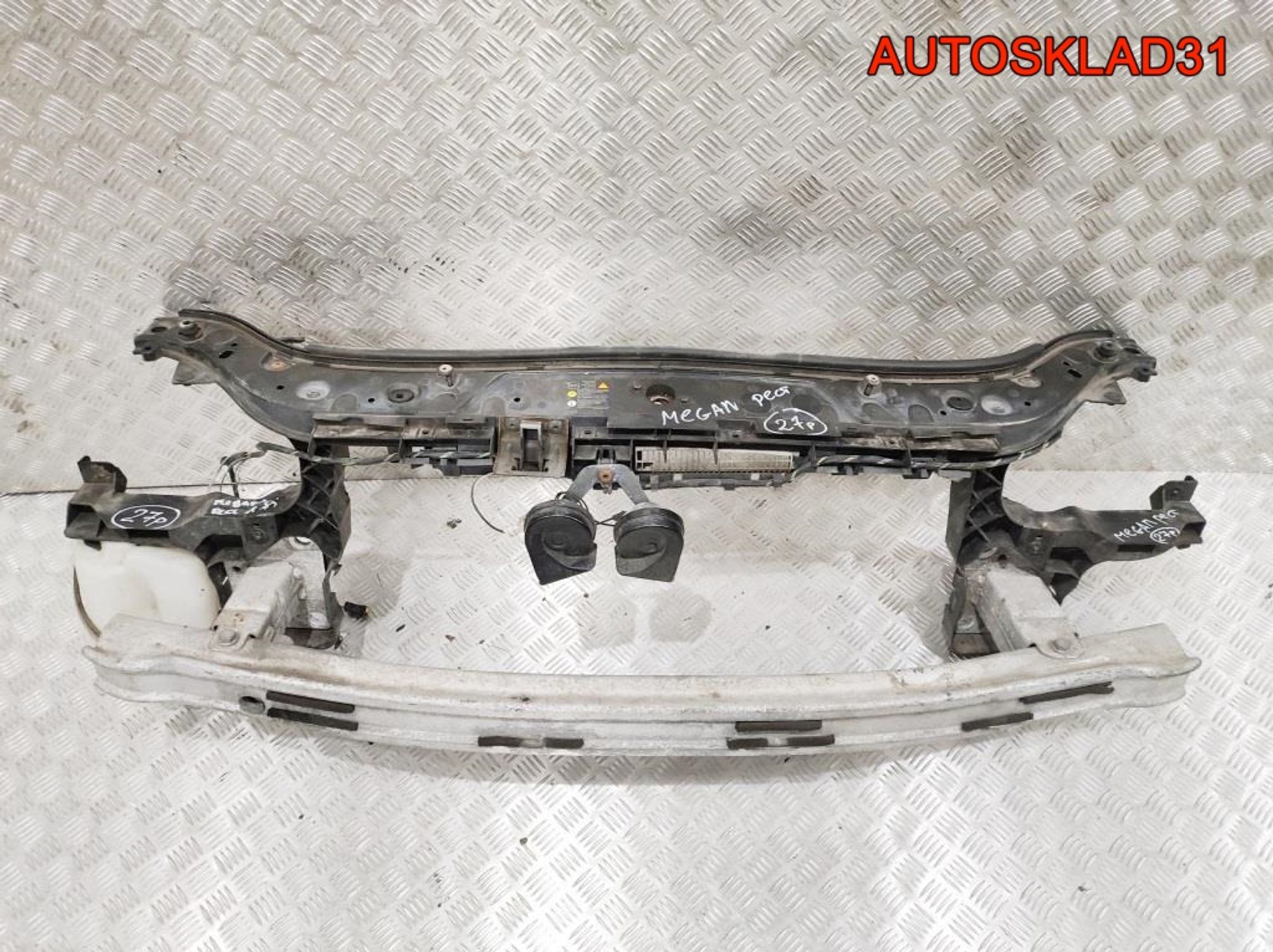 Панель передняя Renault Megane 2 8200137494, 14000 рублей, Дубовое