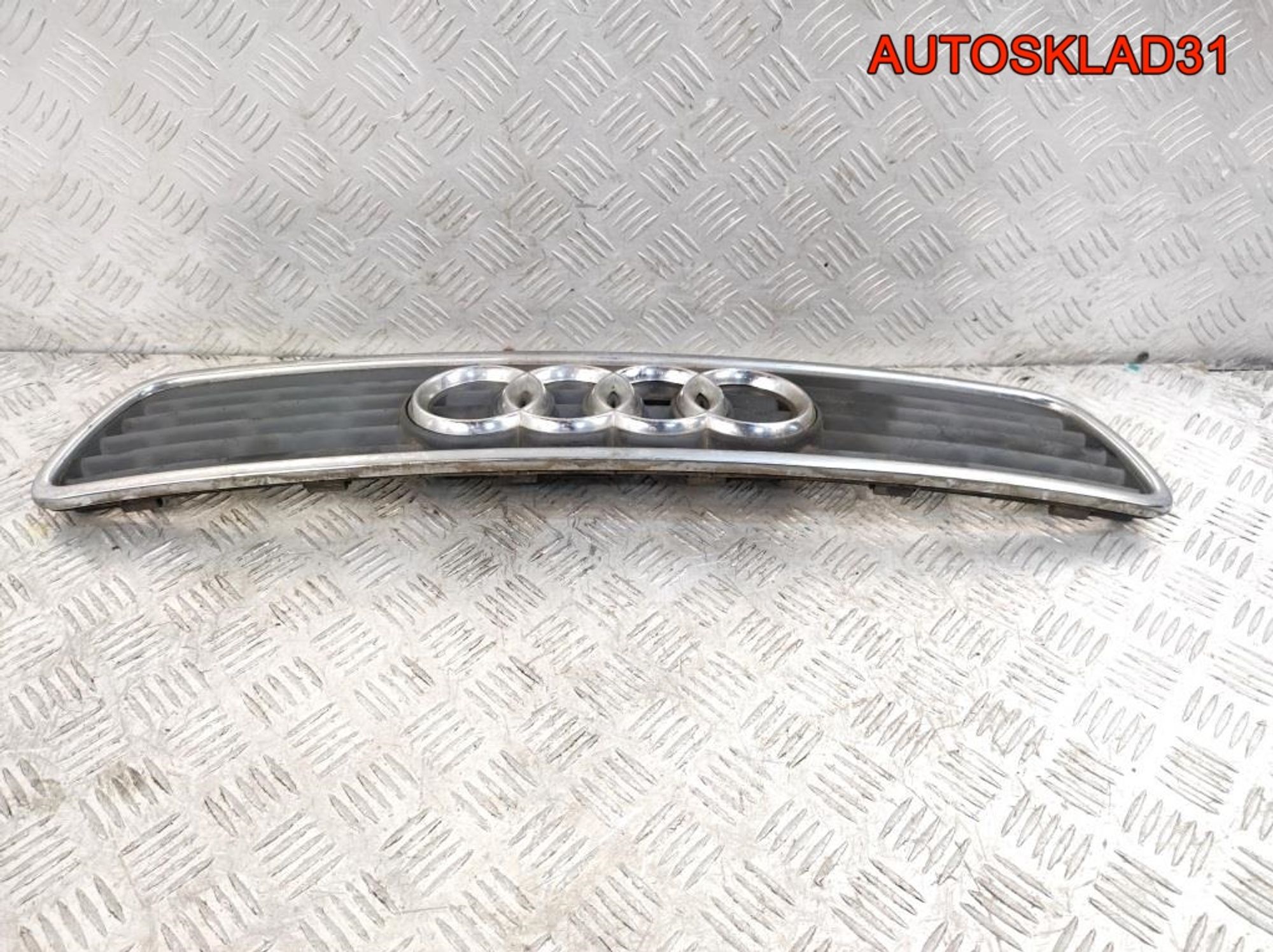 Решетка радиатора Audi A4 B5 8D0853651J Дорестайлинг, 3500 рублей, Дубовое