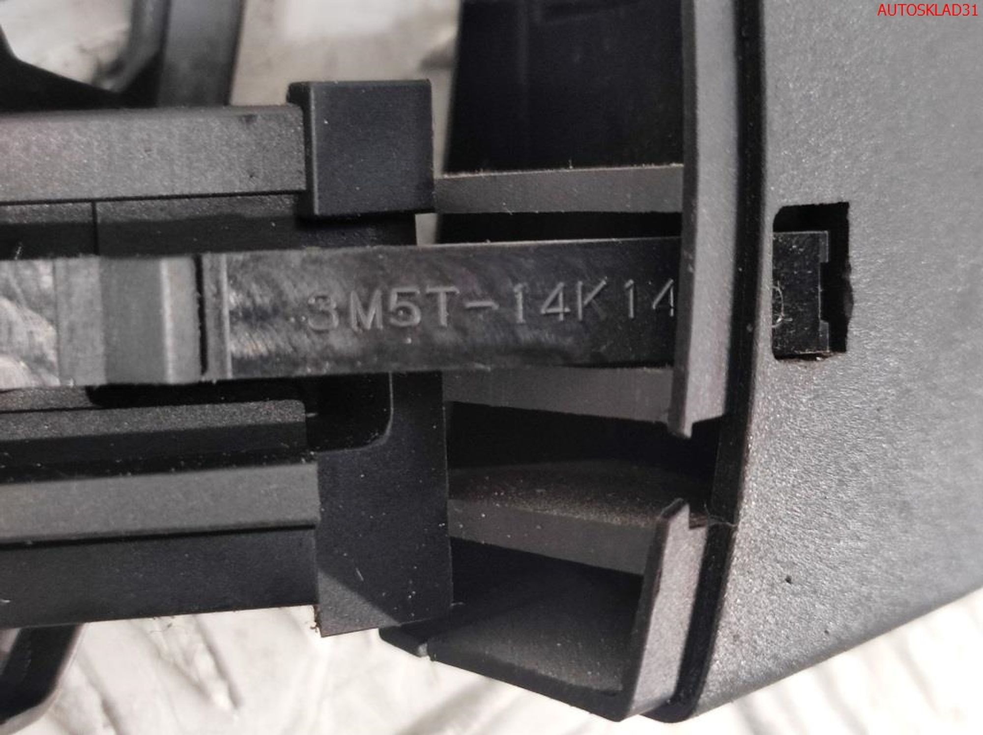 Переключатель подрулевой магнитолы Ford Focus 2 3M5T14K147AD, 1500 рублей, Дубовое