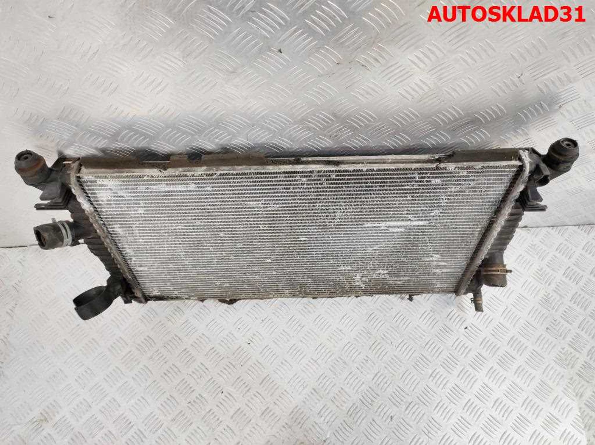 Радиатор основной Ford Focus 2 1,8 Бензин 3M5H8005TL, 2000 рублей, Дубовое